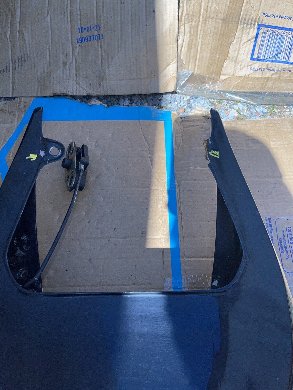 2004-2005 SUZUKI GSXR 600 GSXR 750 OEM TAIL FAIRING DAMAGED