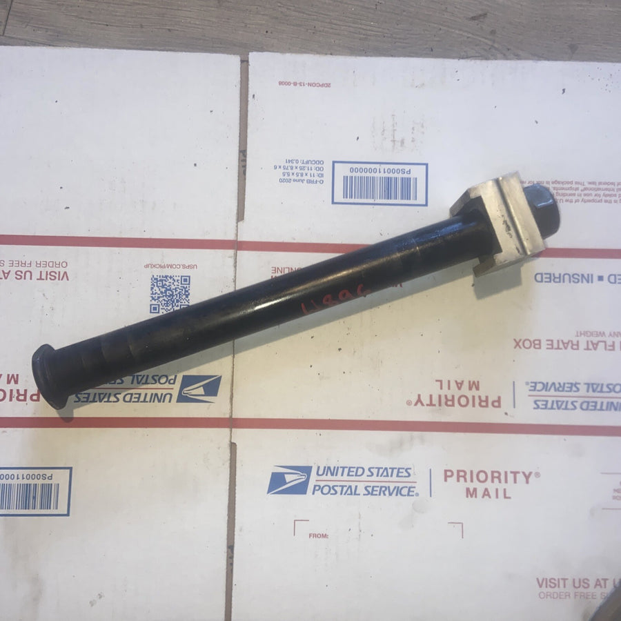 99-02 YAMAHA YZF R6 REAR AXLE BACK WHEEL BOLT AXEL OEM