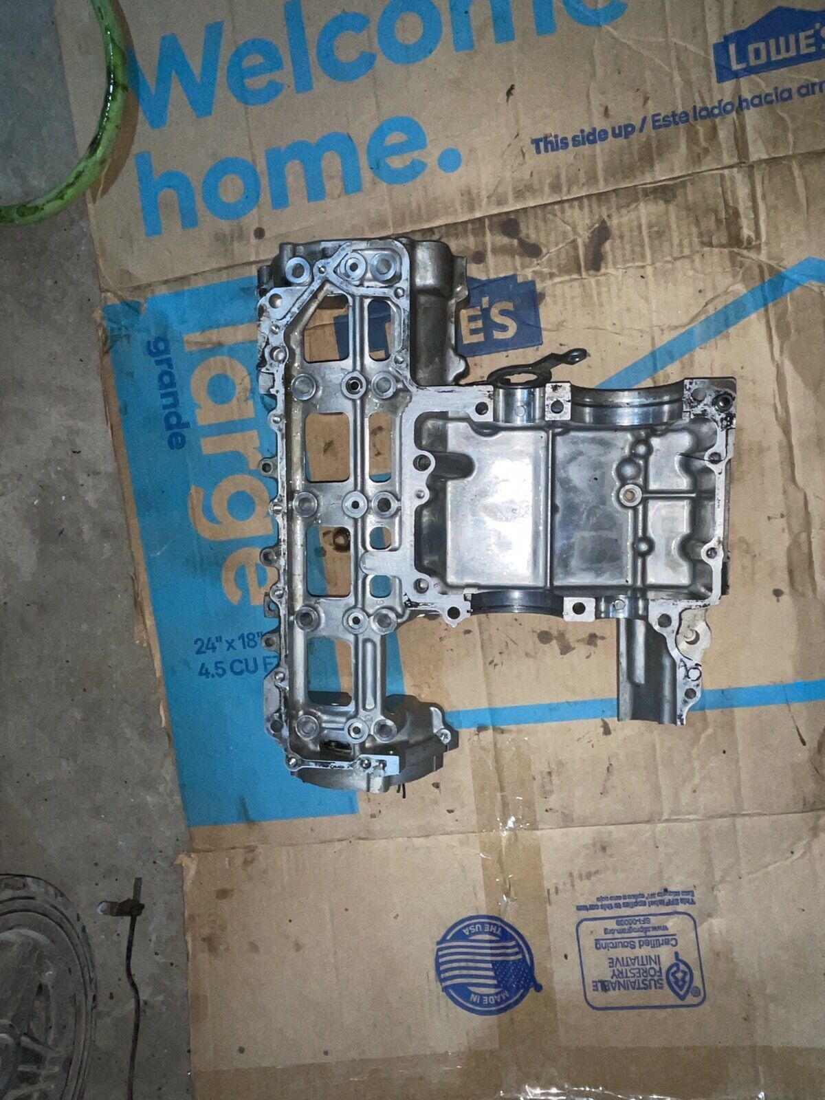 1997 GSXR Suzuki 750 engine case lower half 98 99 2000