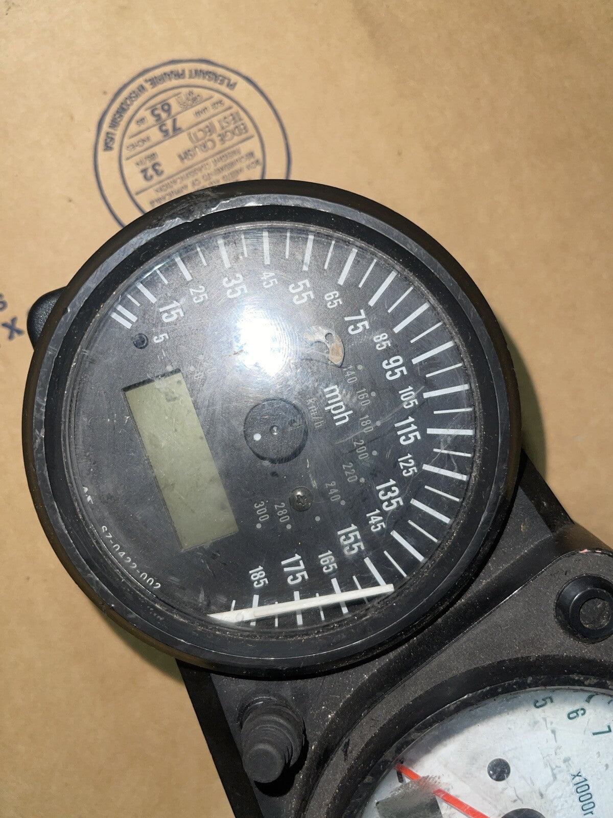SUZUKI GSXR750 SPEEDOMETER GAUGE METER INSTRUMENTS 34120-33E33 GSXR 750