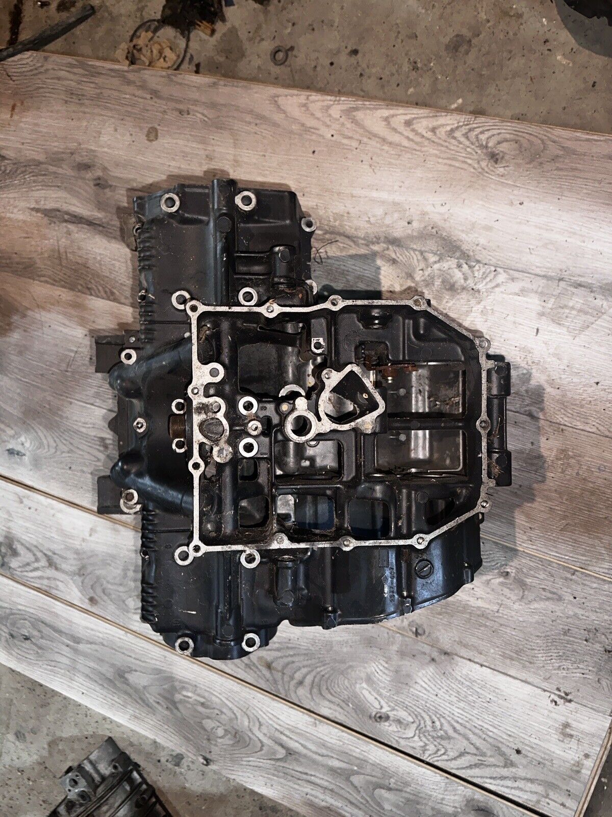 91 SUZUKI GSXR 750 ENGINE CASE 