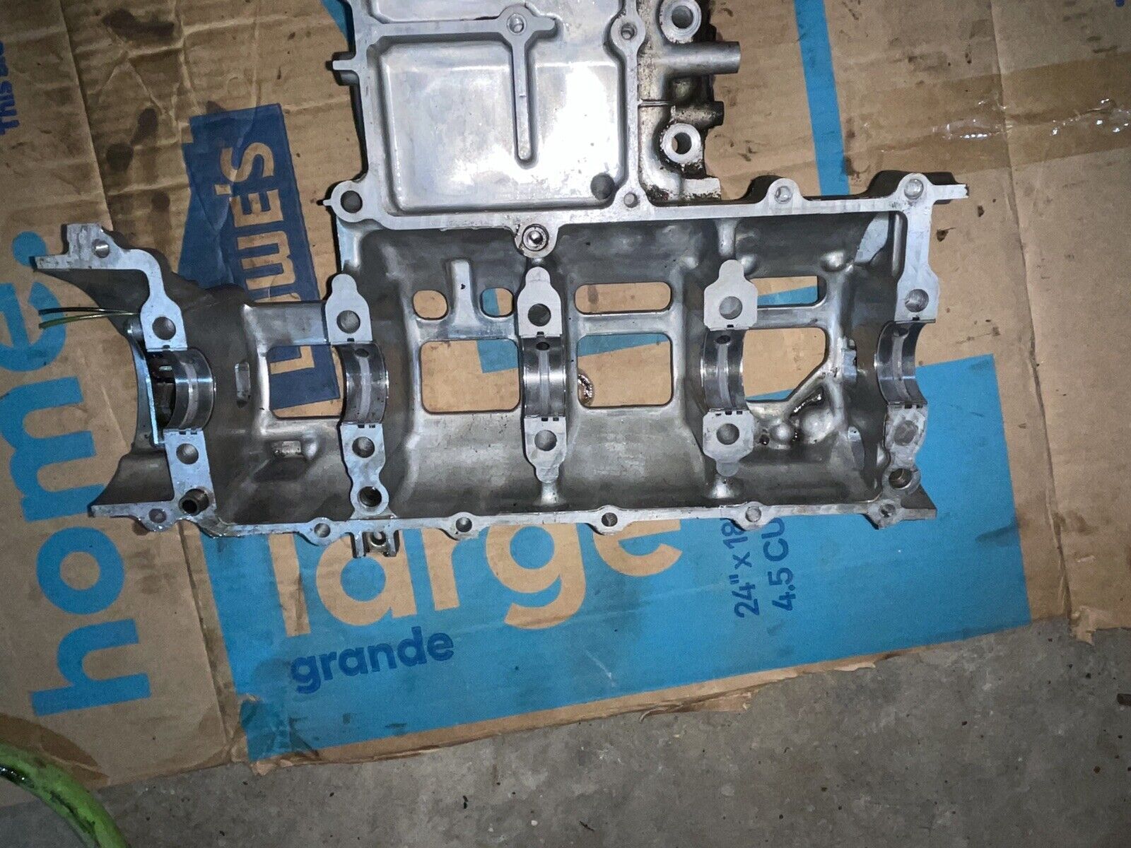 1997 GSXR Suzuki 750 engine case lower half 98 99 2000