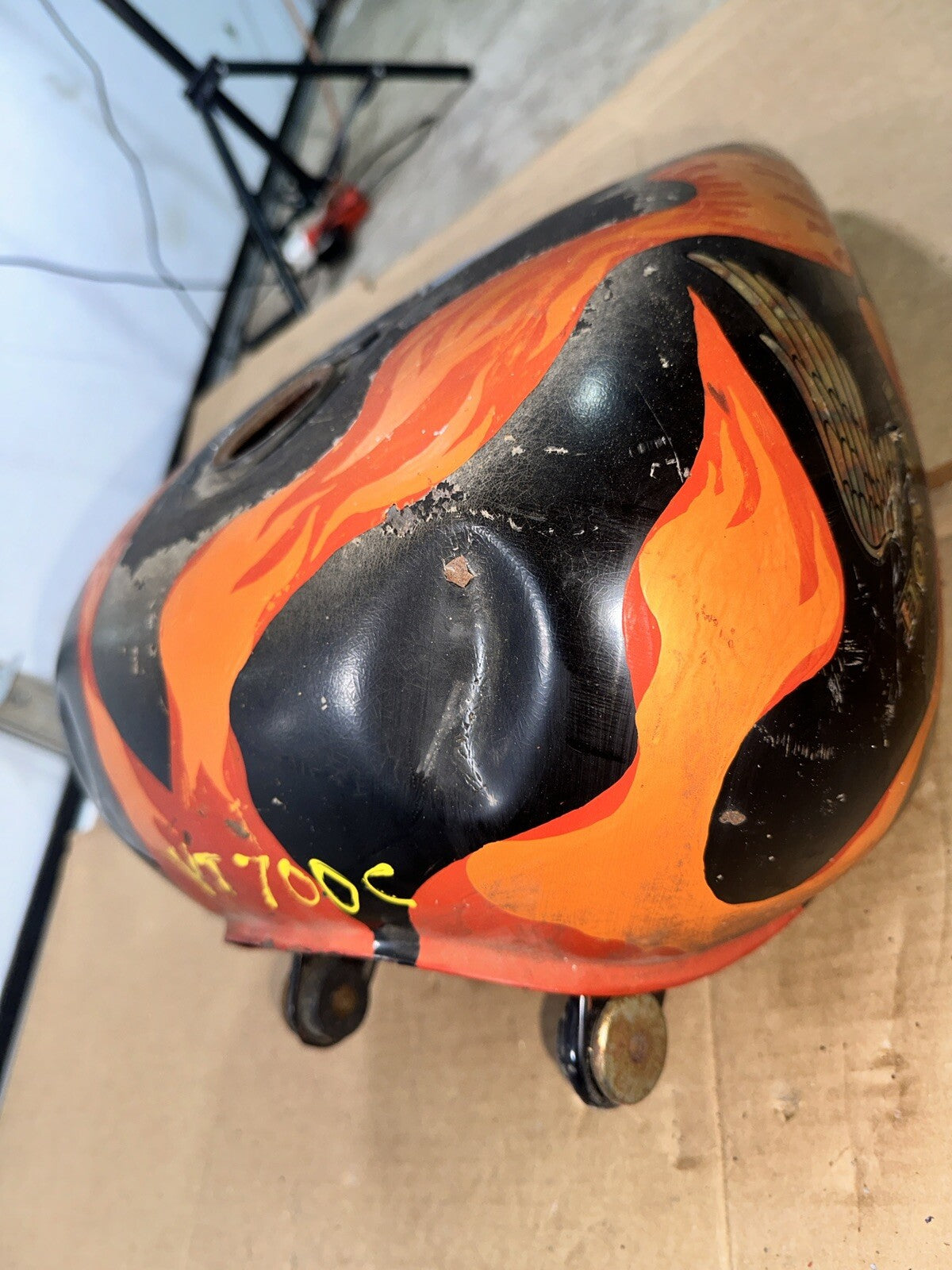 85 Honda VT 700 VT700 C Shadow petrol gas fuel tank
