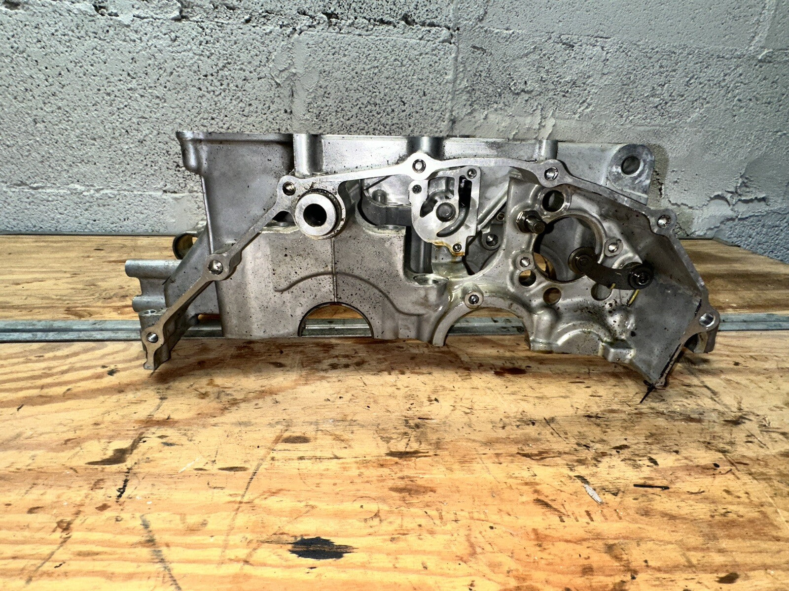 00-06 HONDA RVT 1000R RVT1000R ENGINE CASE MOTOR BOTTOM HALF CORE HOUSING