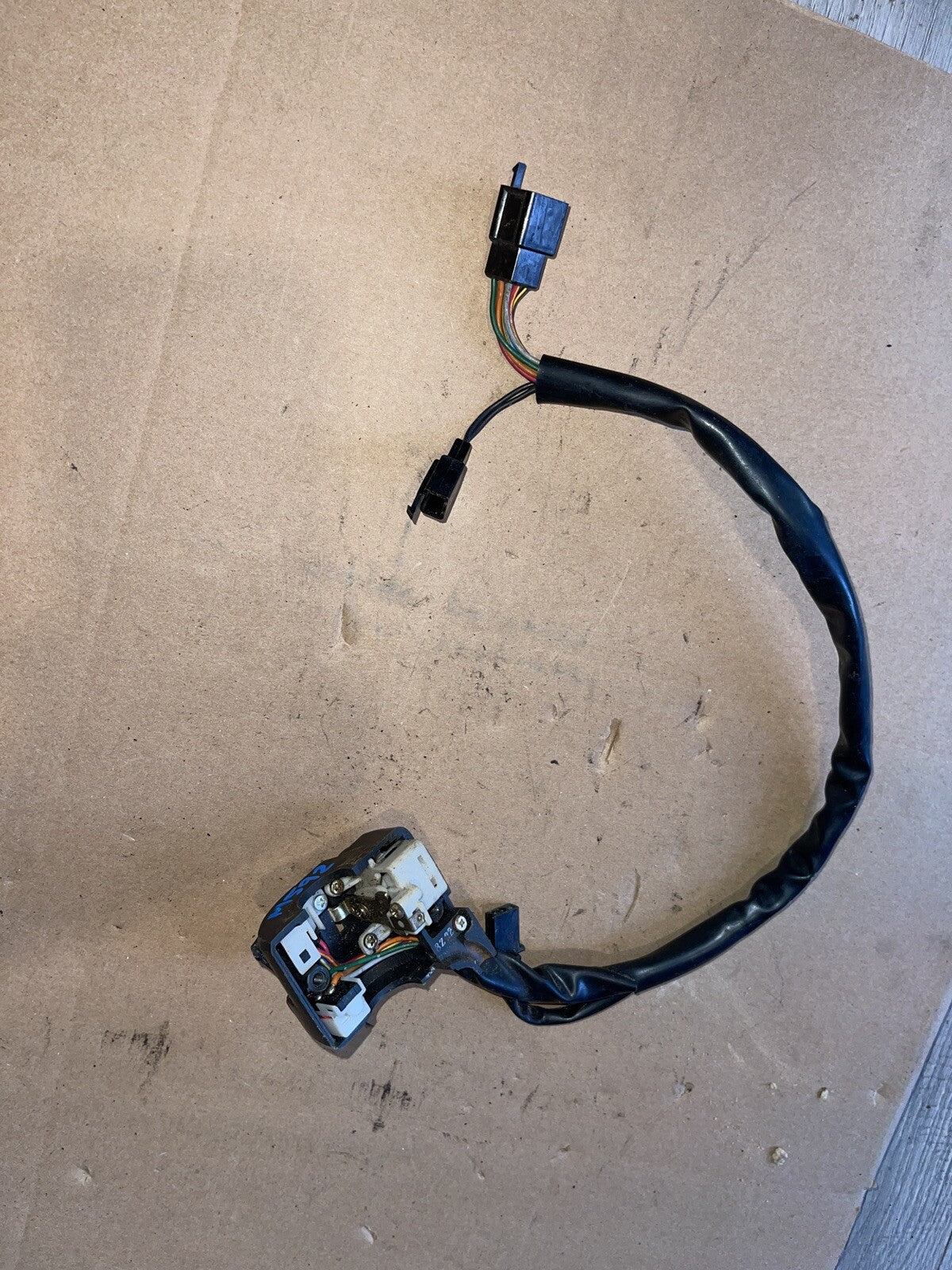 99 Kawasaki Ninja ZX9 ZX9R ZX-9R Turn Signal Left Headlight Switch
