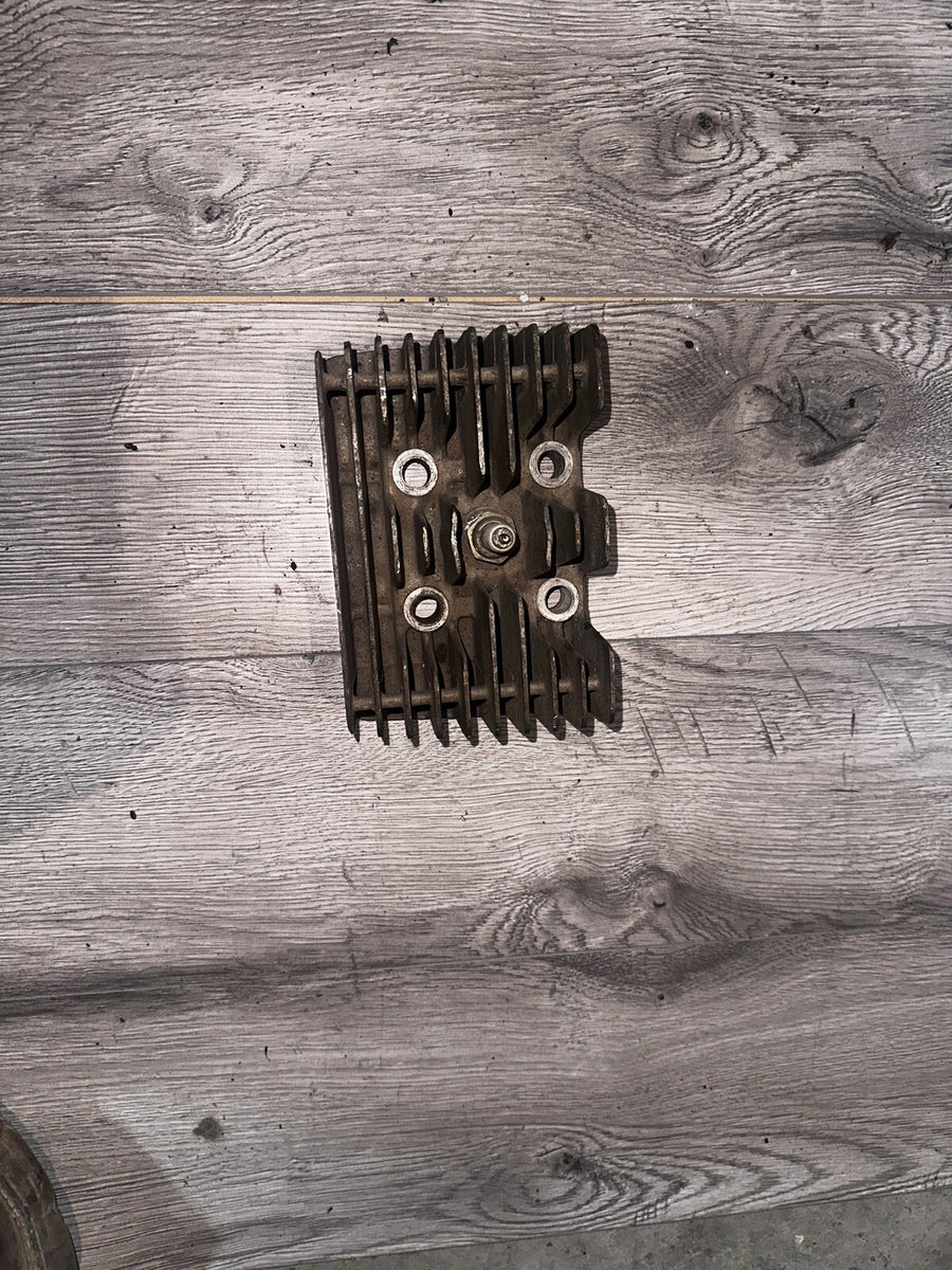 77 Suzuki Gs 750 Cylinder Head