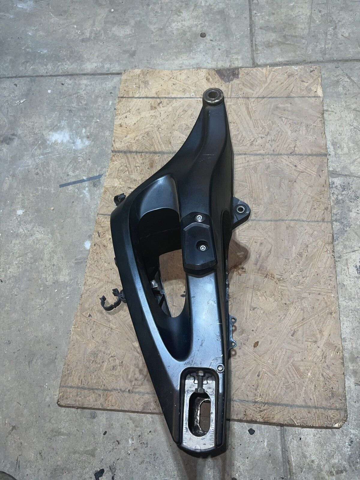 03 04 05 2003 2004 2005 YAMAHA YZF R6 REAR SWINGARM SWING ARM