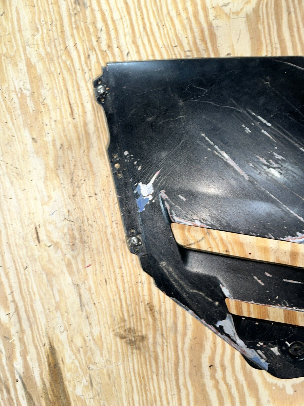1992 Suzuki GSXR750 GSX-R750 OEM Right Mid Middle Cowling Fairing Side Cover