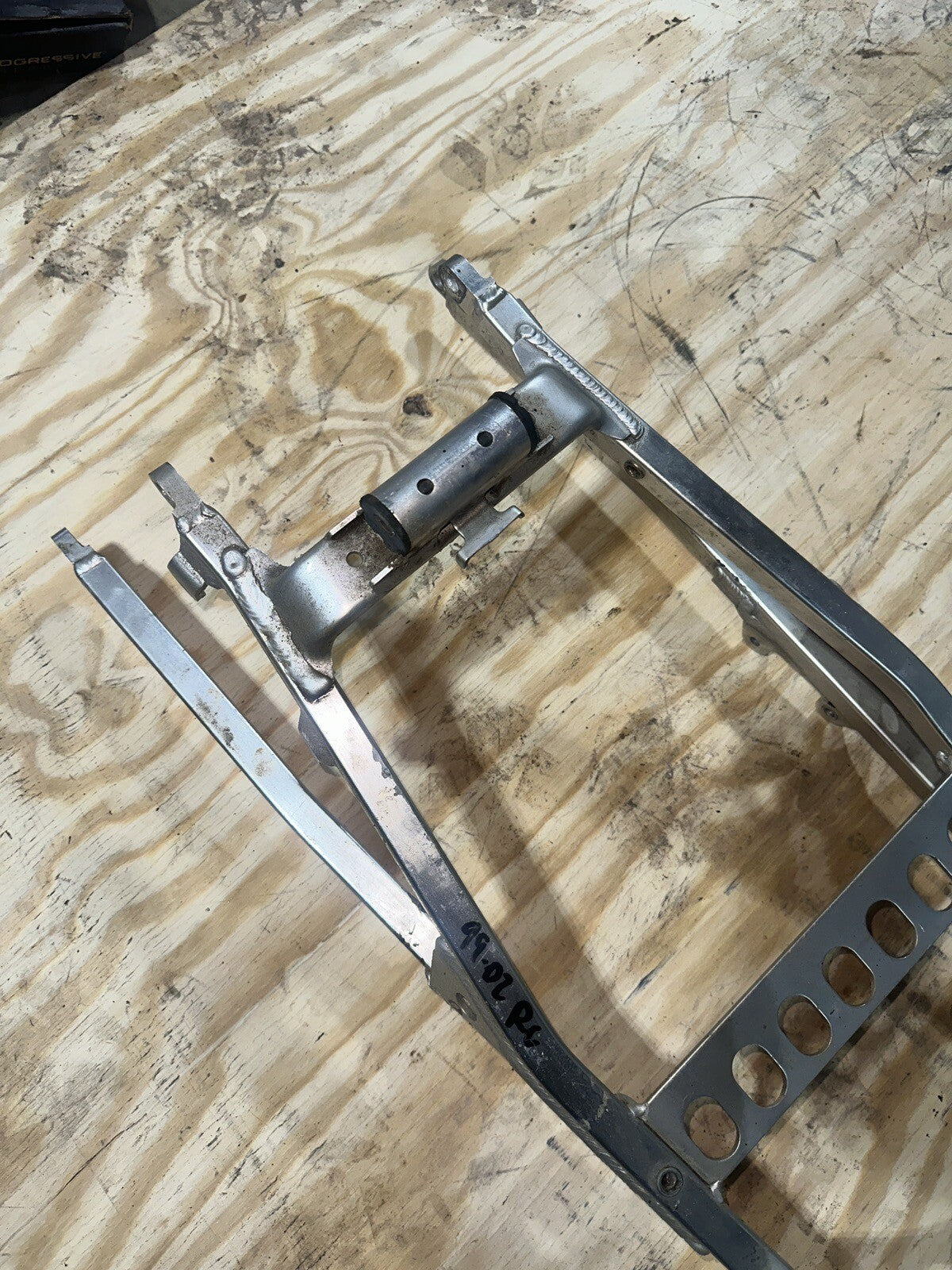 99-00 Yamaha Yzf R6 Rear Subframe  Sub Frame Straight