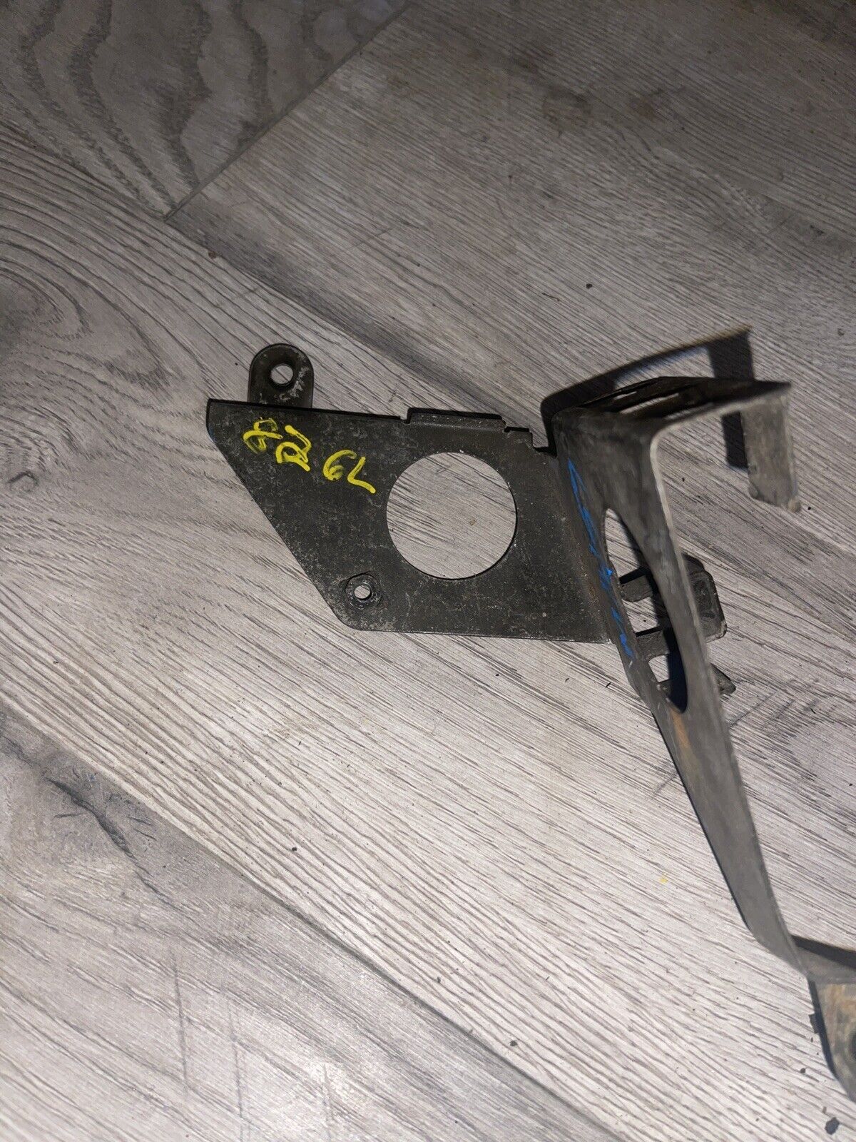 82 Honda goldwing bracket 