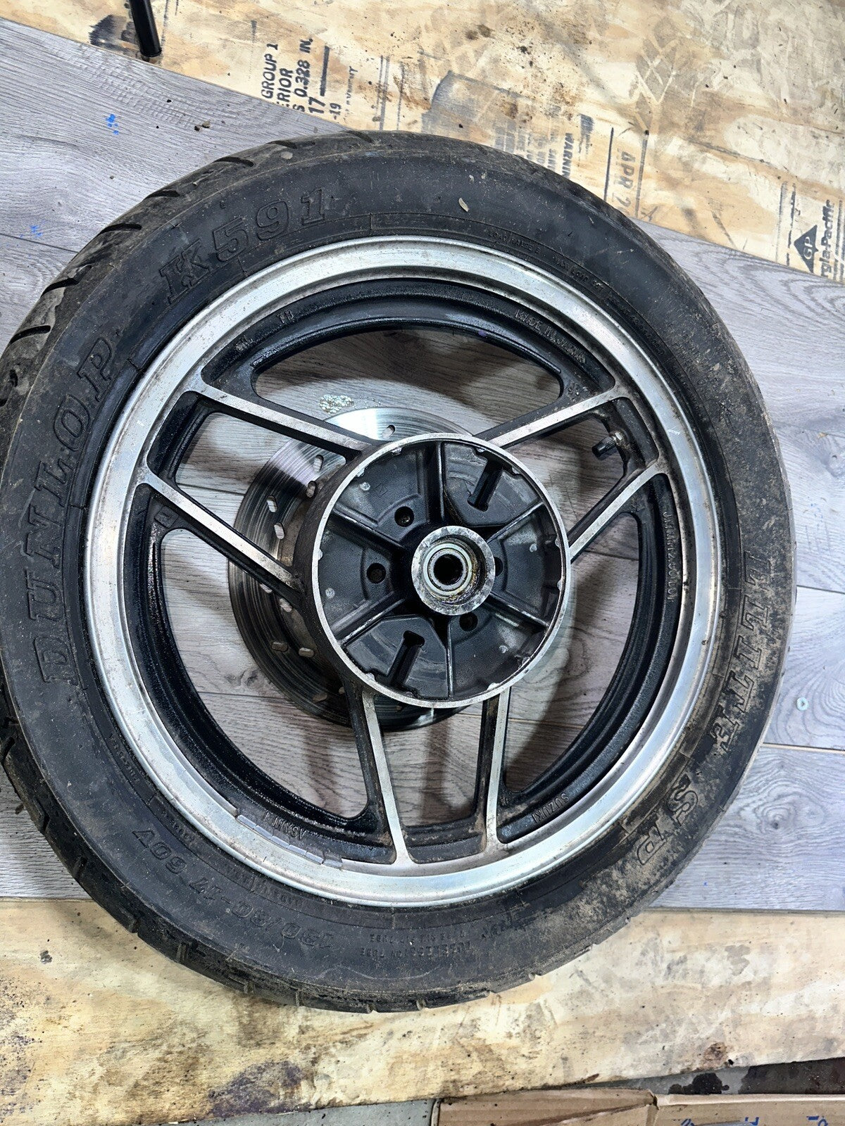 1983 SUZUKI GS1100ES REAR RIM 64111-49500-291