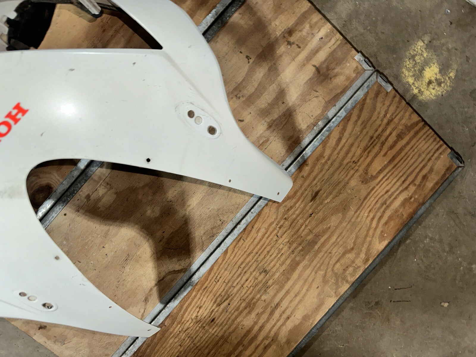 03-04 HONDA CBR600RR FRONT UPPER NOSE FAIRING COWL SHROUD