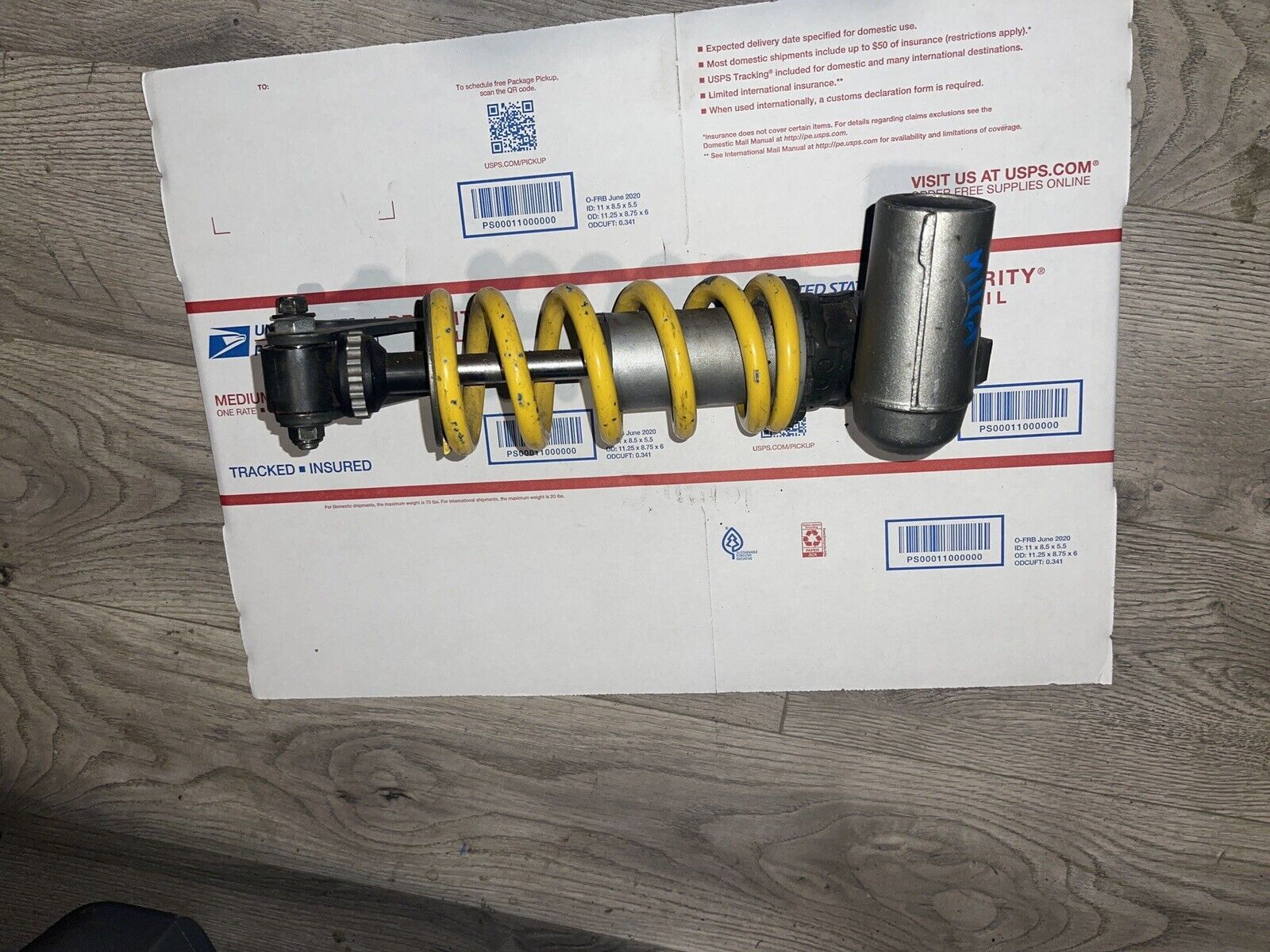 99-02 YAMAHA YZF R6 YZFR6 REAR BACK SHOCK ABSORBER SUSPENSION 5EB-22210-10-00