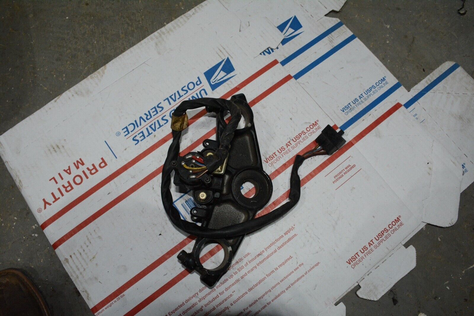 89 HONDA CBR 600 F UPPER TRIPLE TREE CLAMP STEERING CBR600