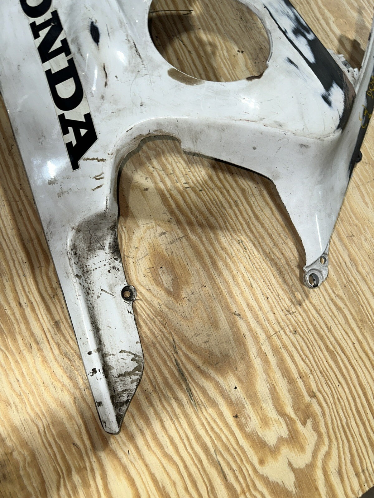 95-98 HONDA CBR600F3 LEFT MID UPPER SIDE FAIRING COWL PLASTIC