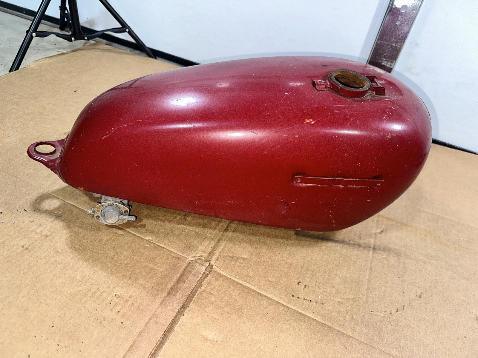 1978 Yamaha XS 650 Gas Fuel Tank 2F0-24110-00-01 1978