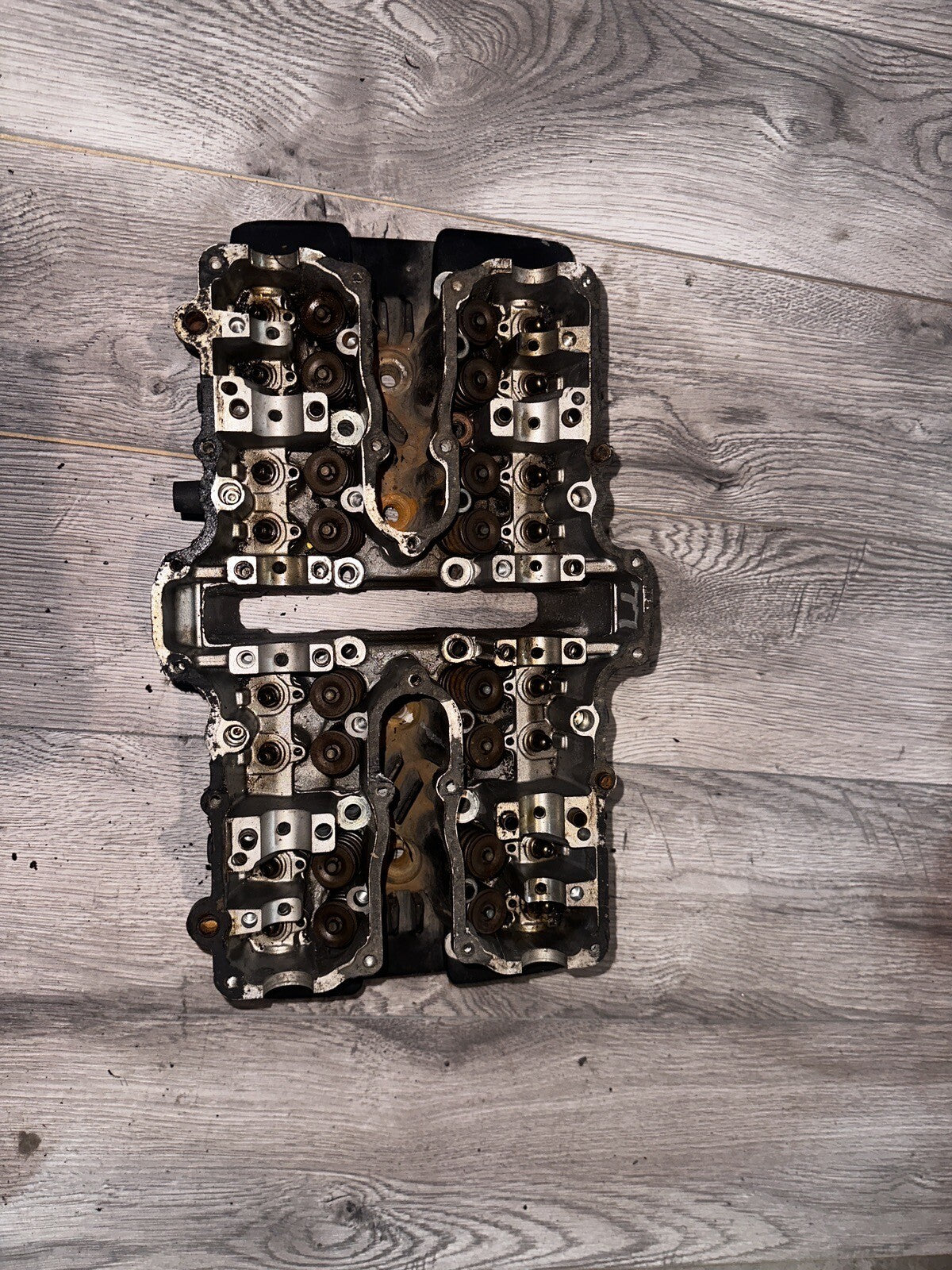 1983 Honda Cb550sc Cb 550 Nighthawk Engine Cylinder Head