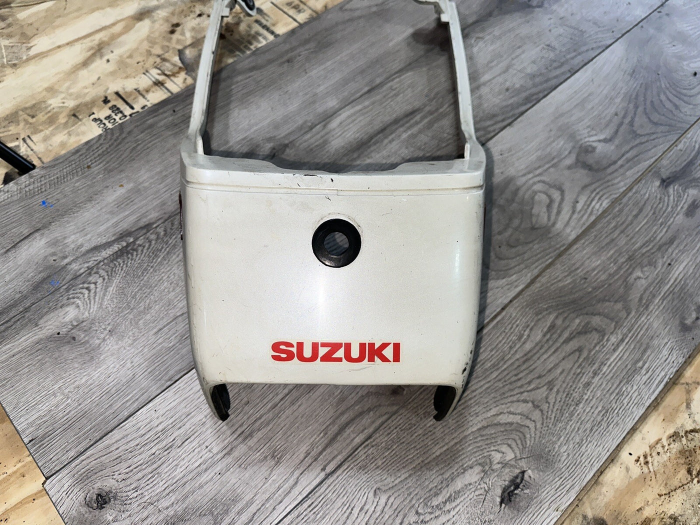 1982 1983 82 83 Suzuki GS1100E Rear Tail Back Piece Fairing Cowl Shroud