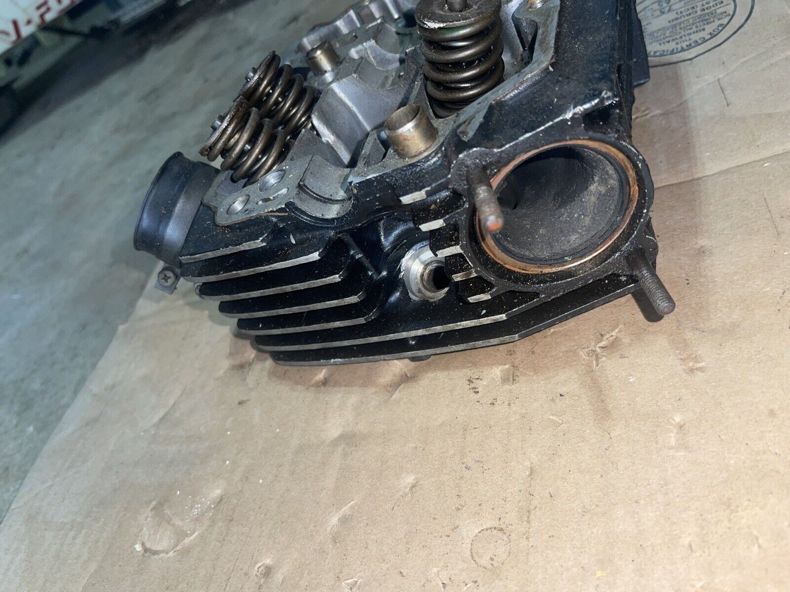 Honda vt 700 cylinder head
