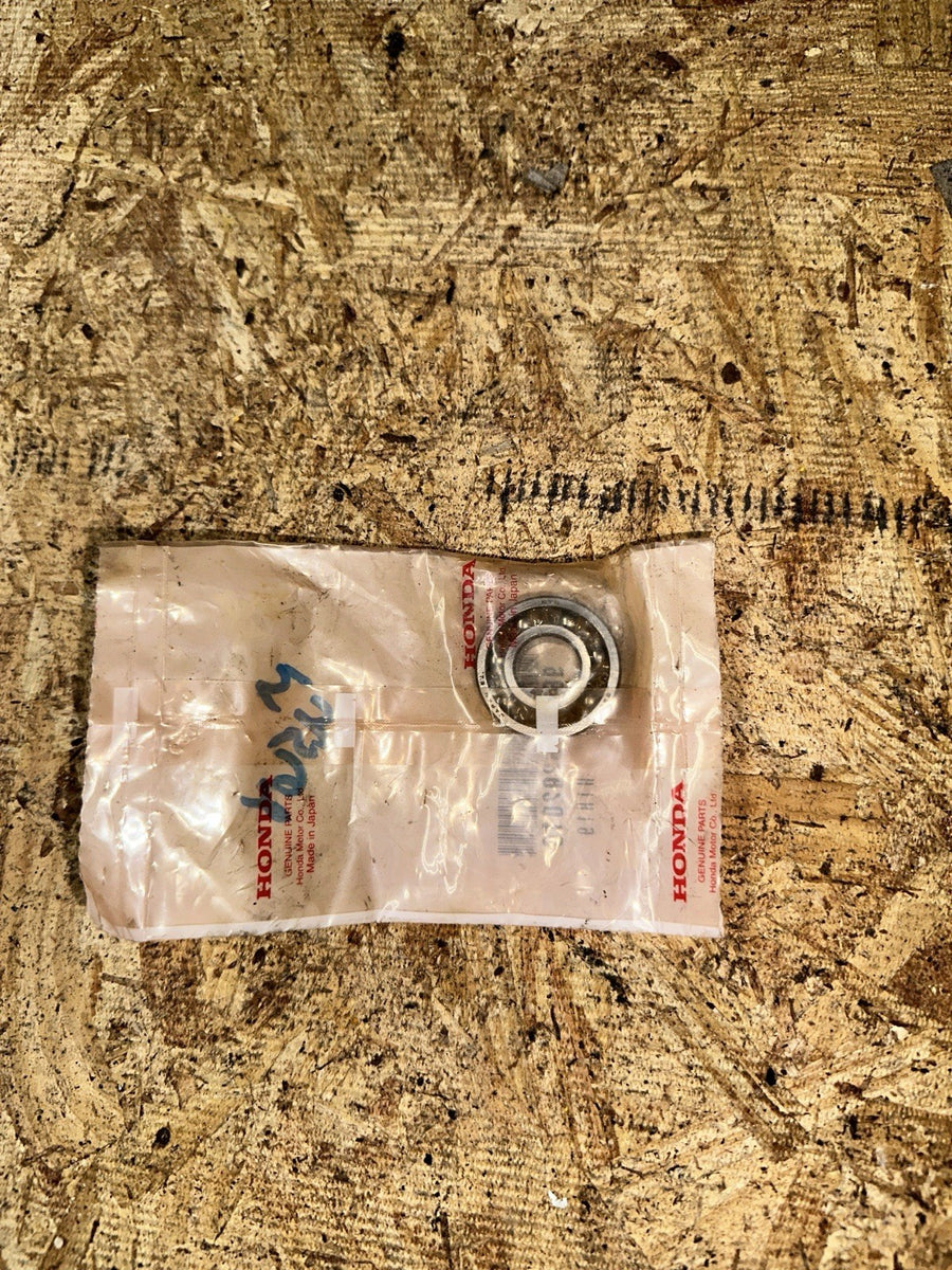 Honda OEM bearing new 96100-6202010