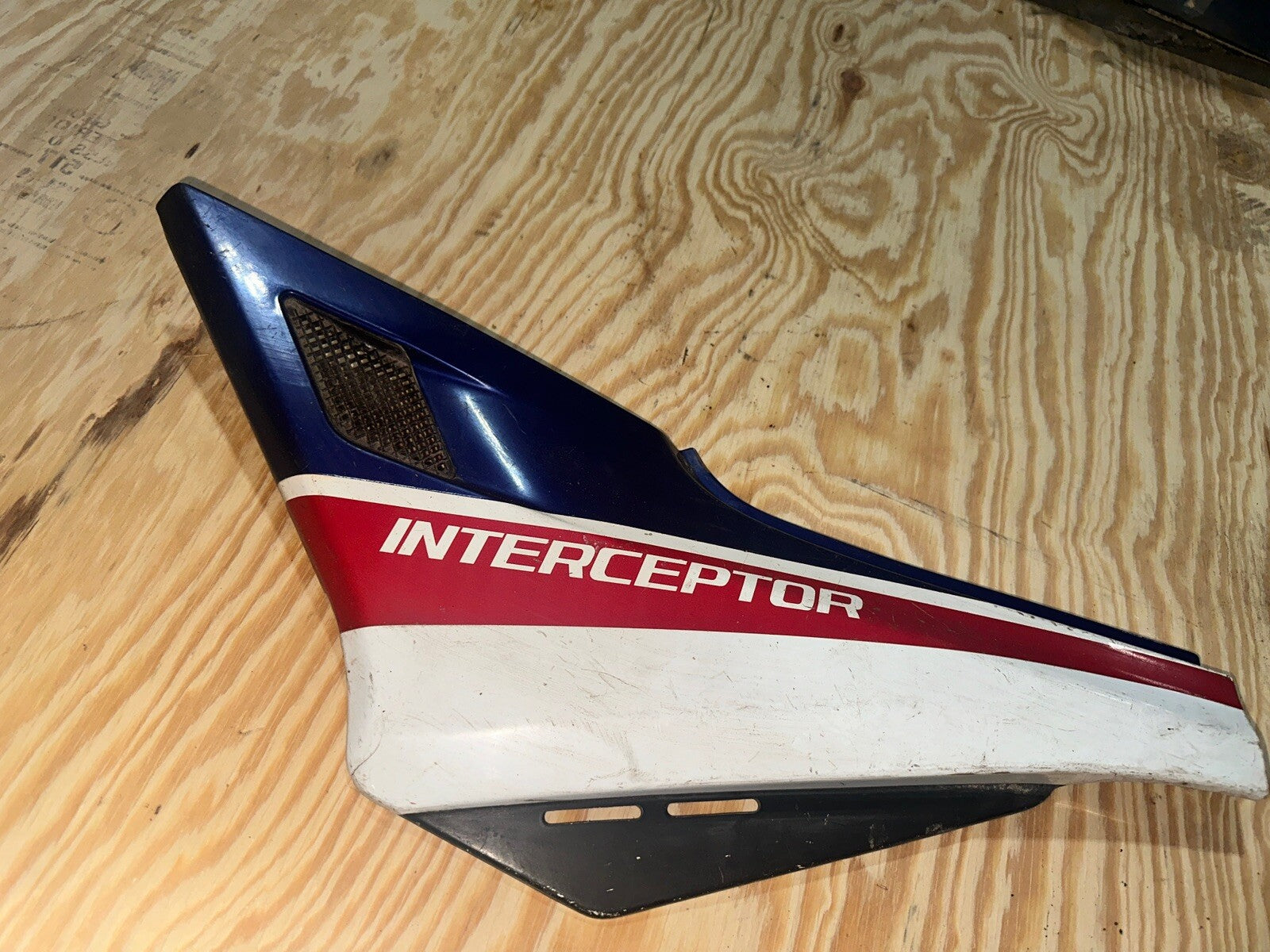 1984 Honda VF1000F Interceptor Left Side Cover White 837A0-MB6-670ZA