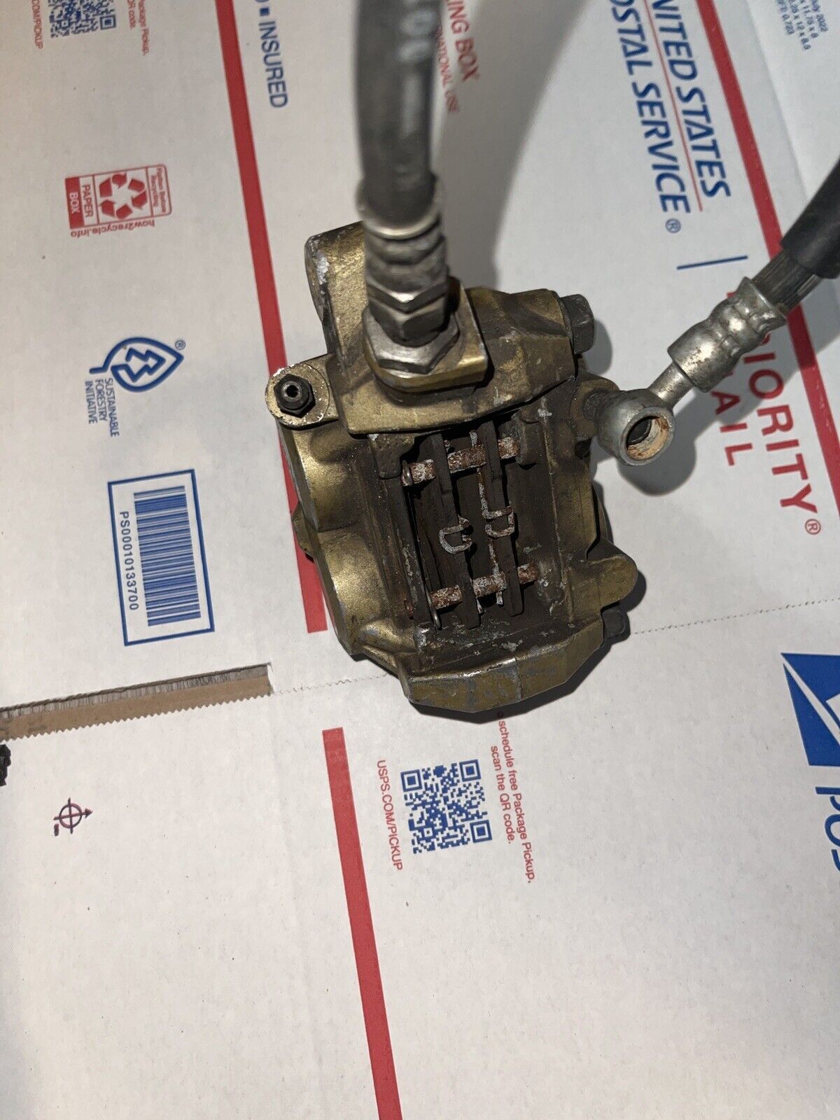1988 88  SUZUKI GSX600 GSX 600 F GSX600F KATANA CALIPER, FRONT RIGHT BRAKE 