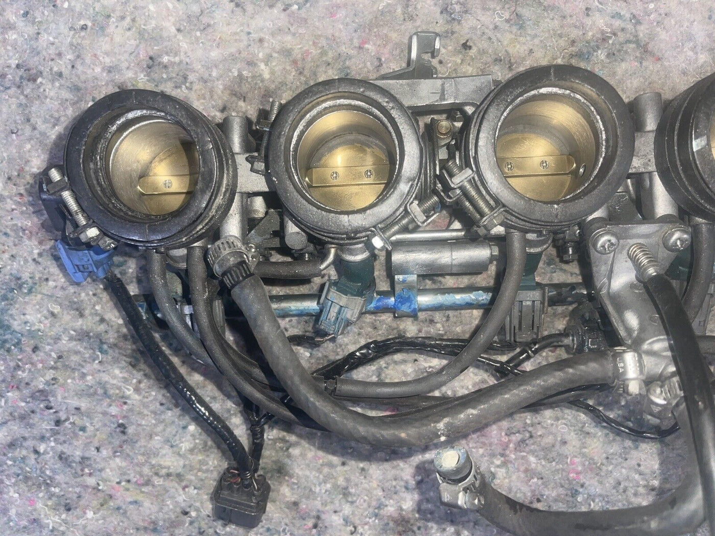 02 03 HONDA CBR 954 THROTTLE BODIES CARBS