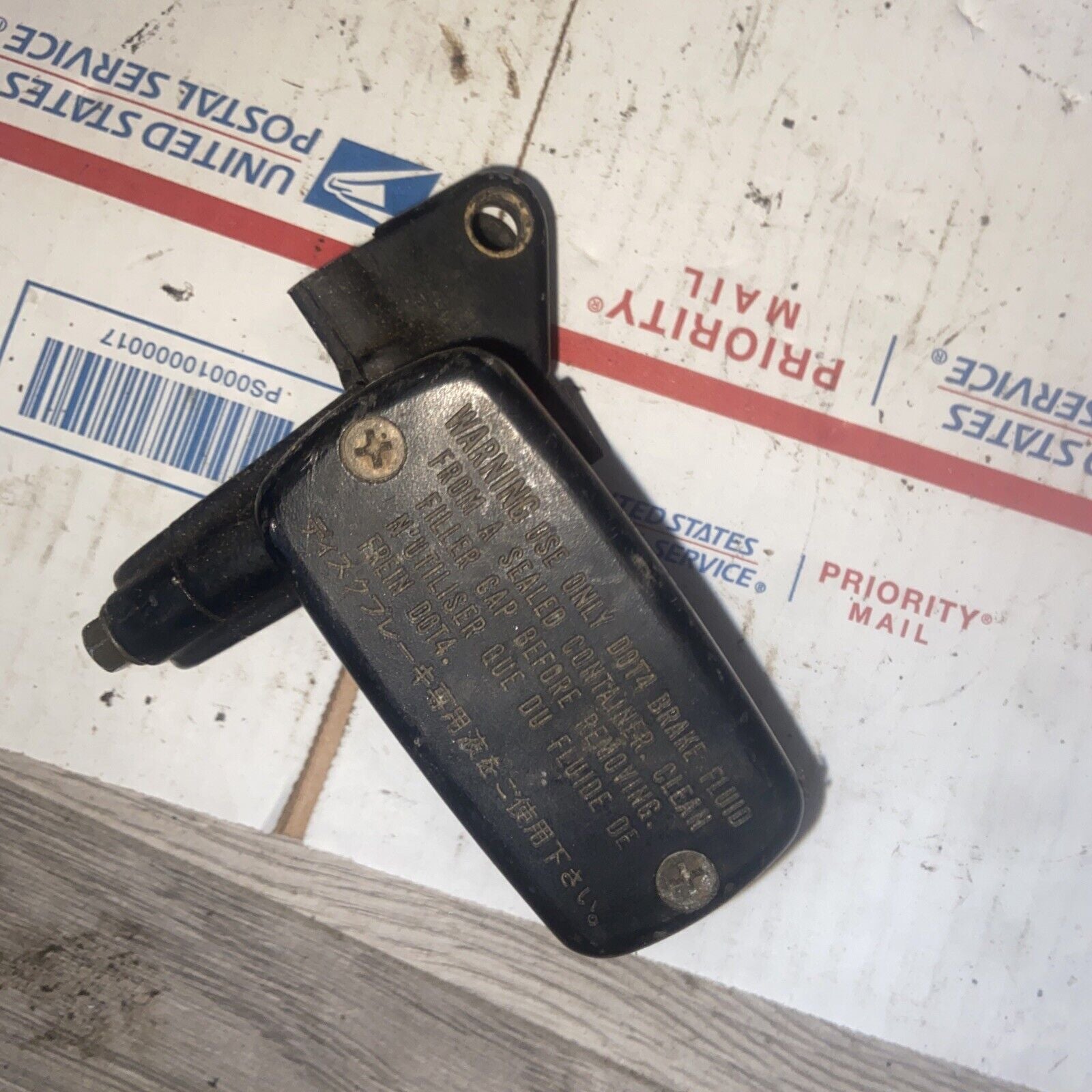 1990 90-96 Honda CBR1000F Hurricane Handlebar Master Cylinder OEM