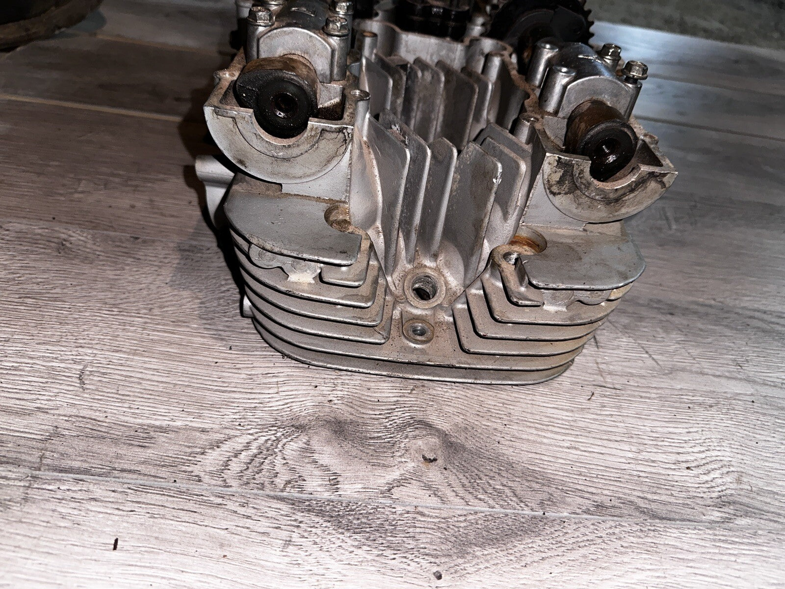 77 Suzuki Gs 750 Cylinder Head