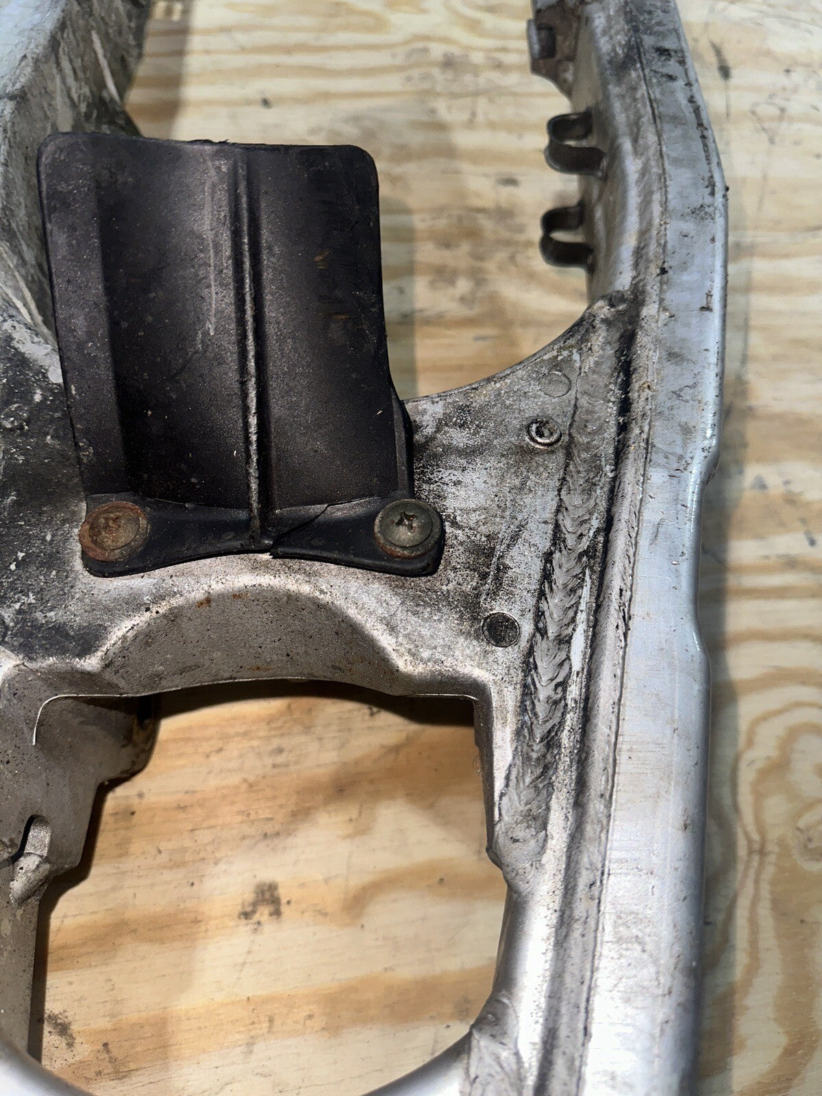 93 Suzuki GSXR750 GSX R750 GSXR 750 Swingarm Swing Arm 