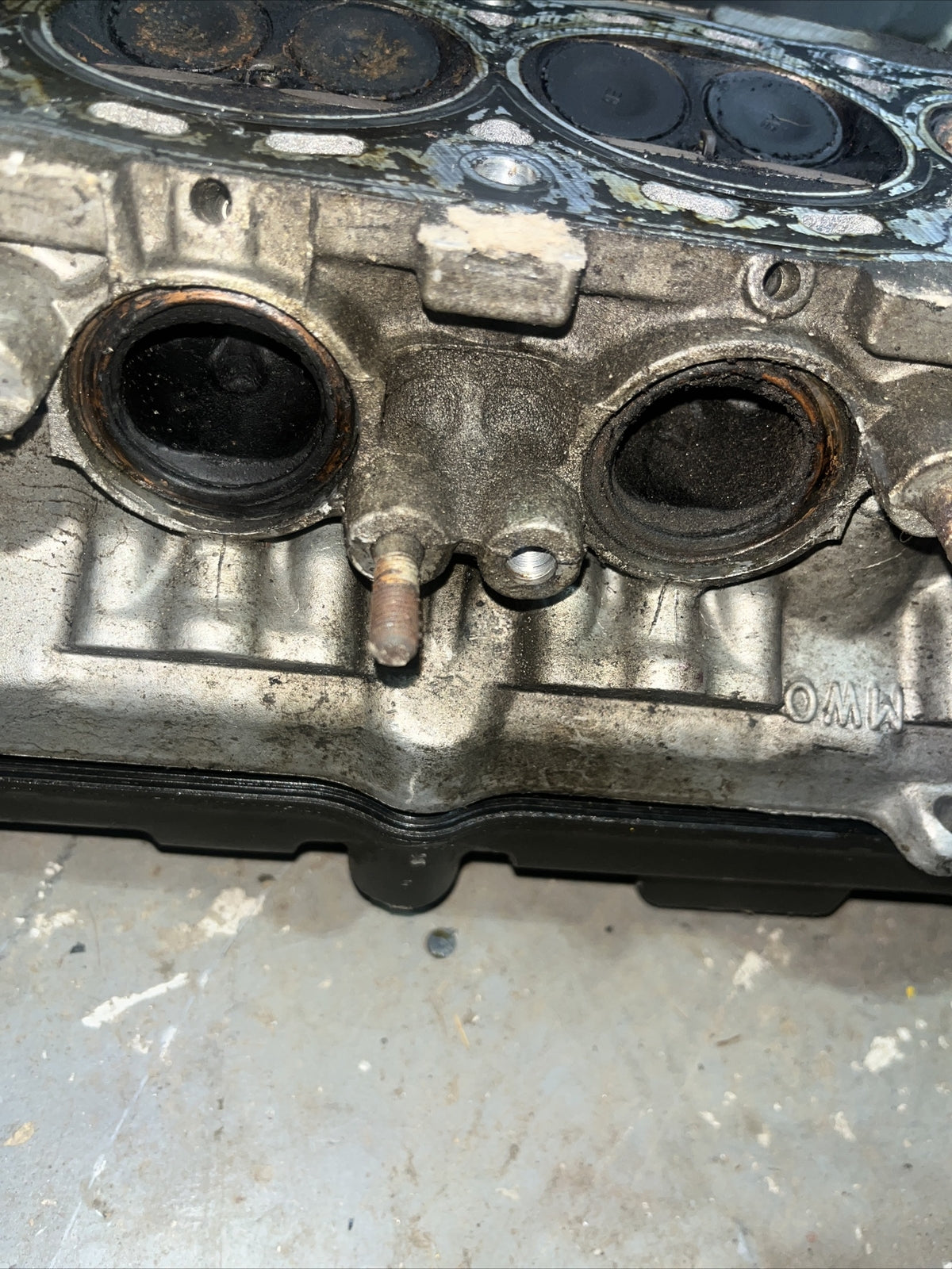 1995 HONDA CBR900 CYLINDER HEAD W/ VALVES CBR 600