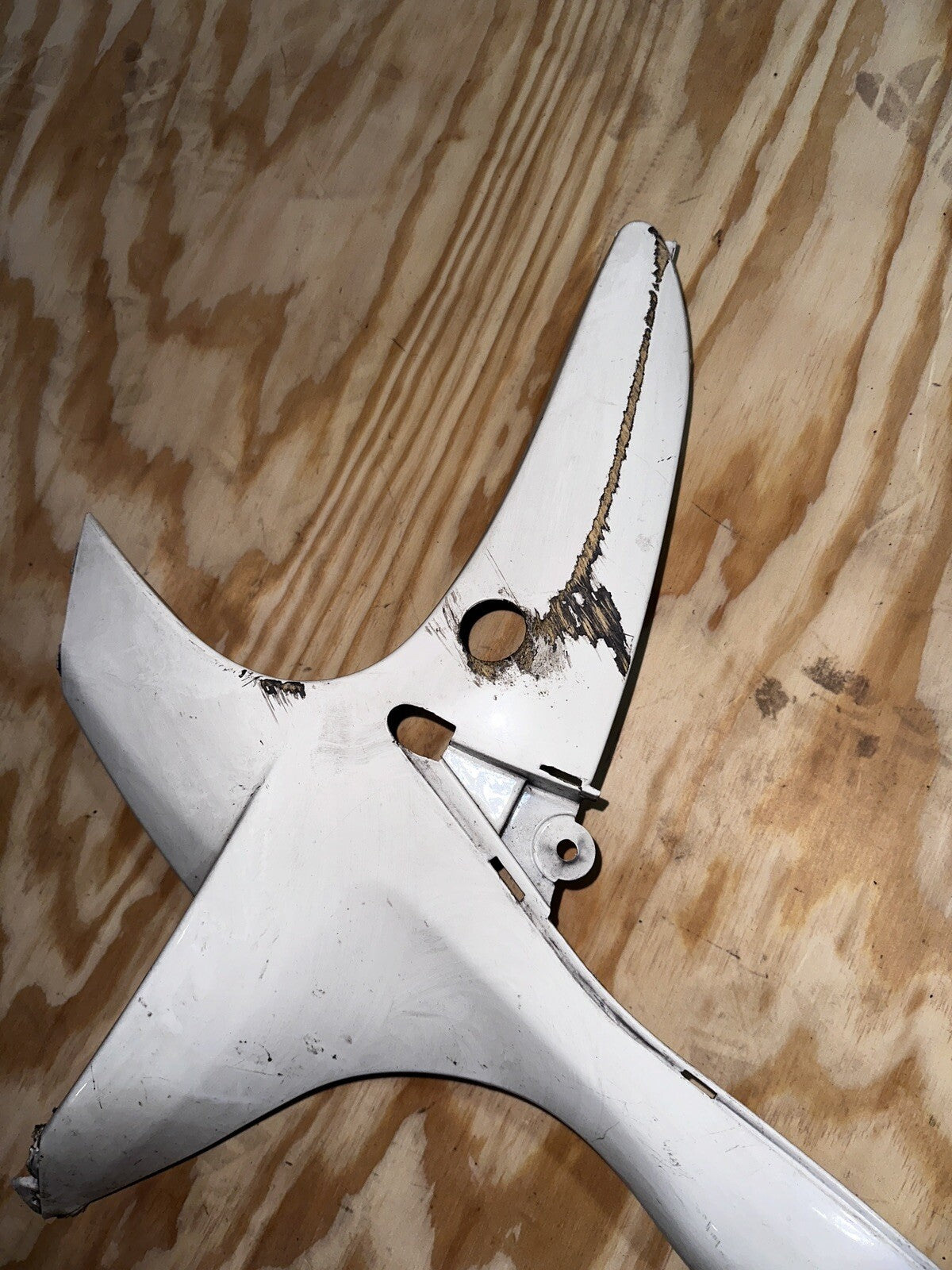 2008 - 2010 Suzuki GSXR 600 / 750 Right Lower Mid Fairing