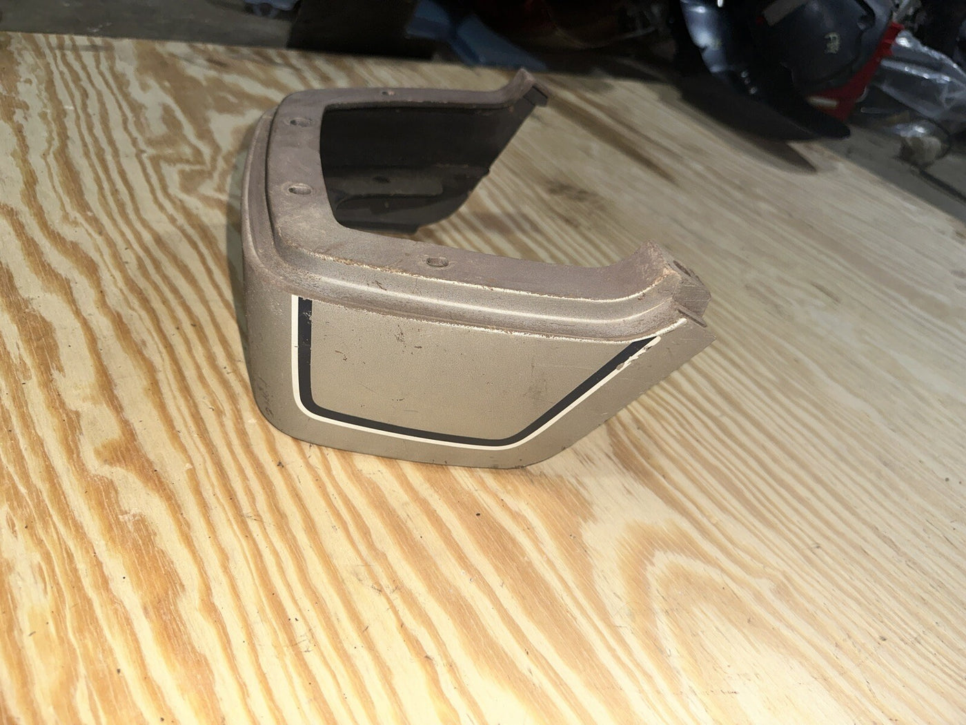 1976 YAMAHA XS750 TRIPLE REAR TAIL SEAT COWL COVER FAIRING