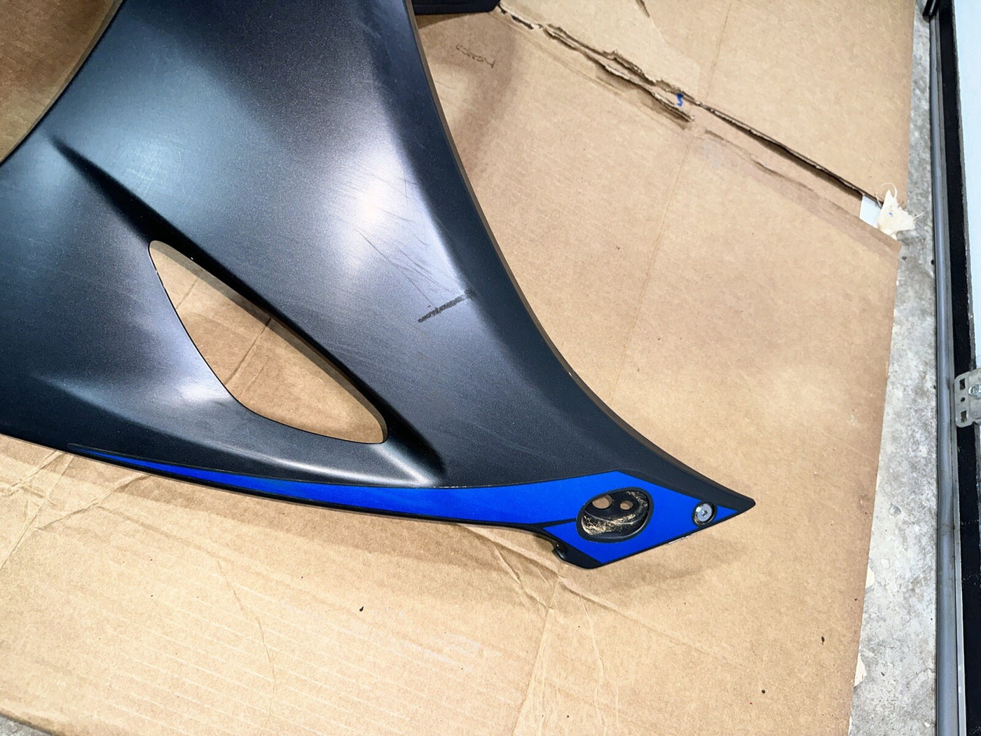 OEM 17 18 19 SUZUKI GSXR1000 LEFT MID UPPER SIDE FAIRING COWL PLASTIC 94481-17K0