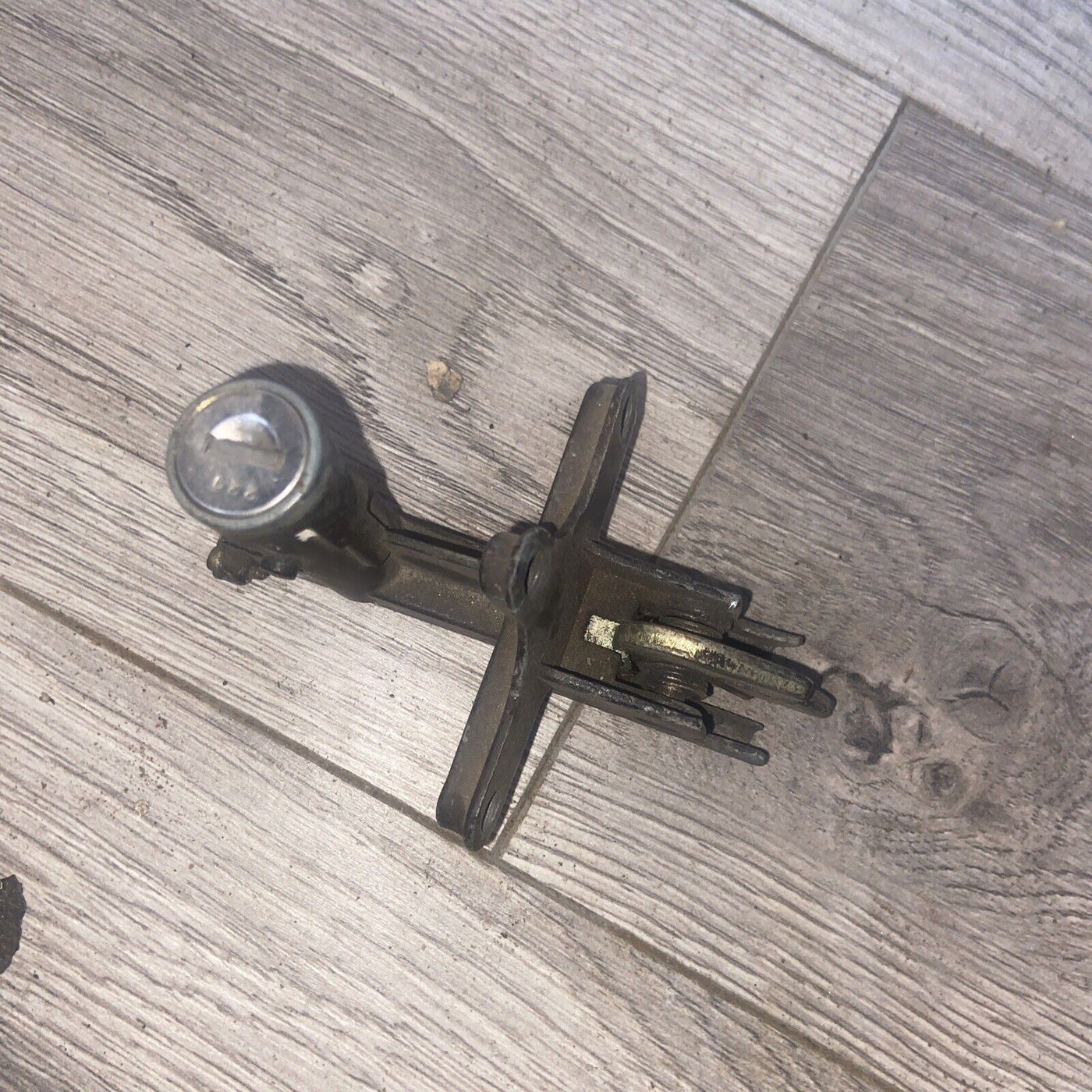 1981 SUZUKI GS1100 REAR LOCK HELMET LOCK