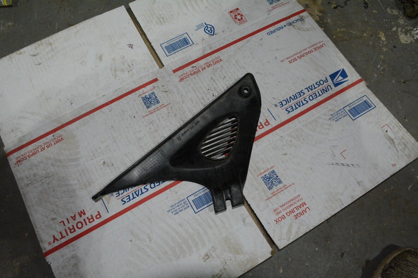 01 SUZUKI SV650S RIGHT FAIRING COWL PANEL TRIM OEM