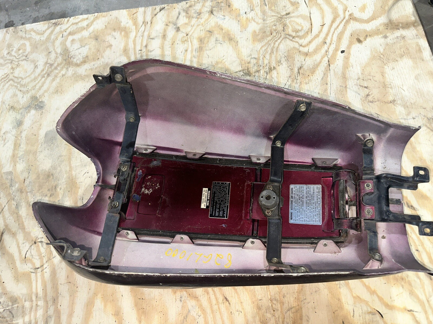 1982 HONDA GOLDWING GL1100 FALSE GAS TANK+TRIM PANELS NO KEY