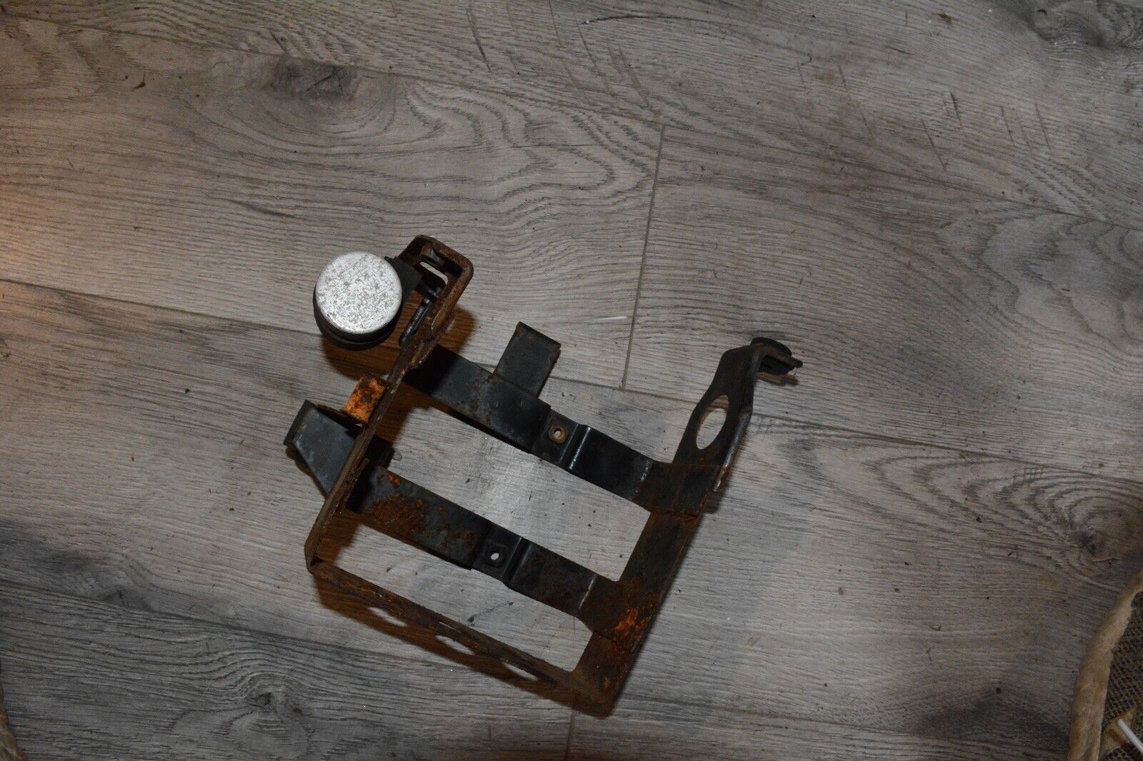 1983 Suzuki GS1100GL OEM BATTERY TRAY BOX HOLDER