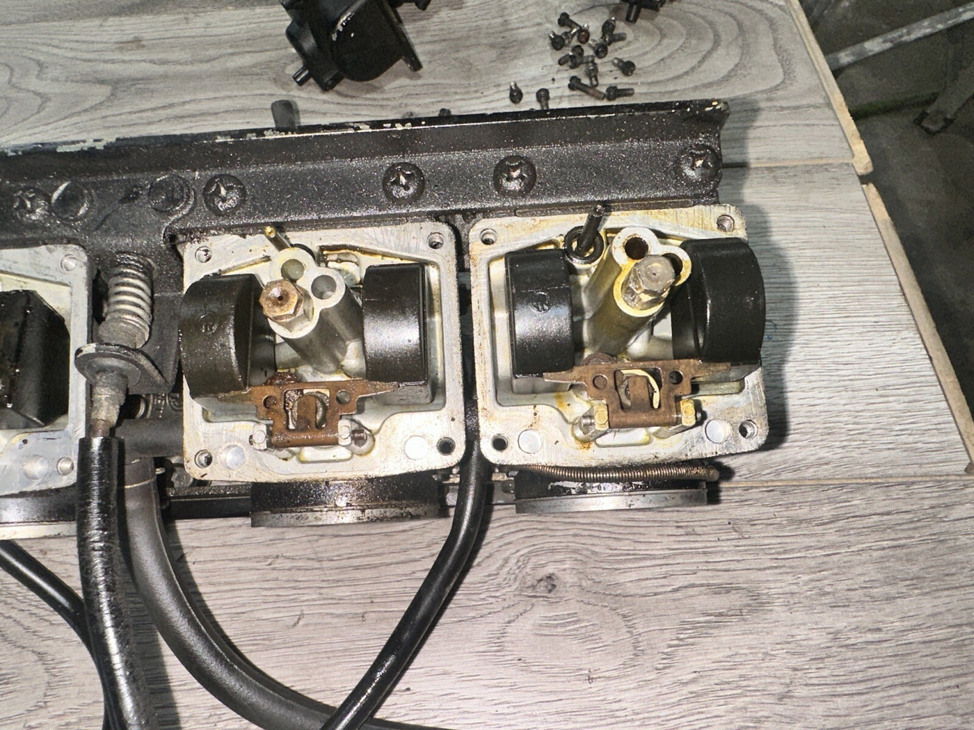 1984-85 KAWASAKI GPZ 550 ZX550 ZX KZ 550 CARBS CARBURETORS NEEDS CLEANING