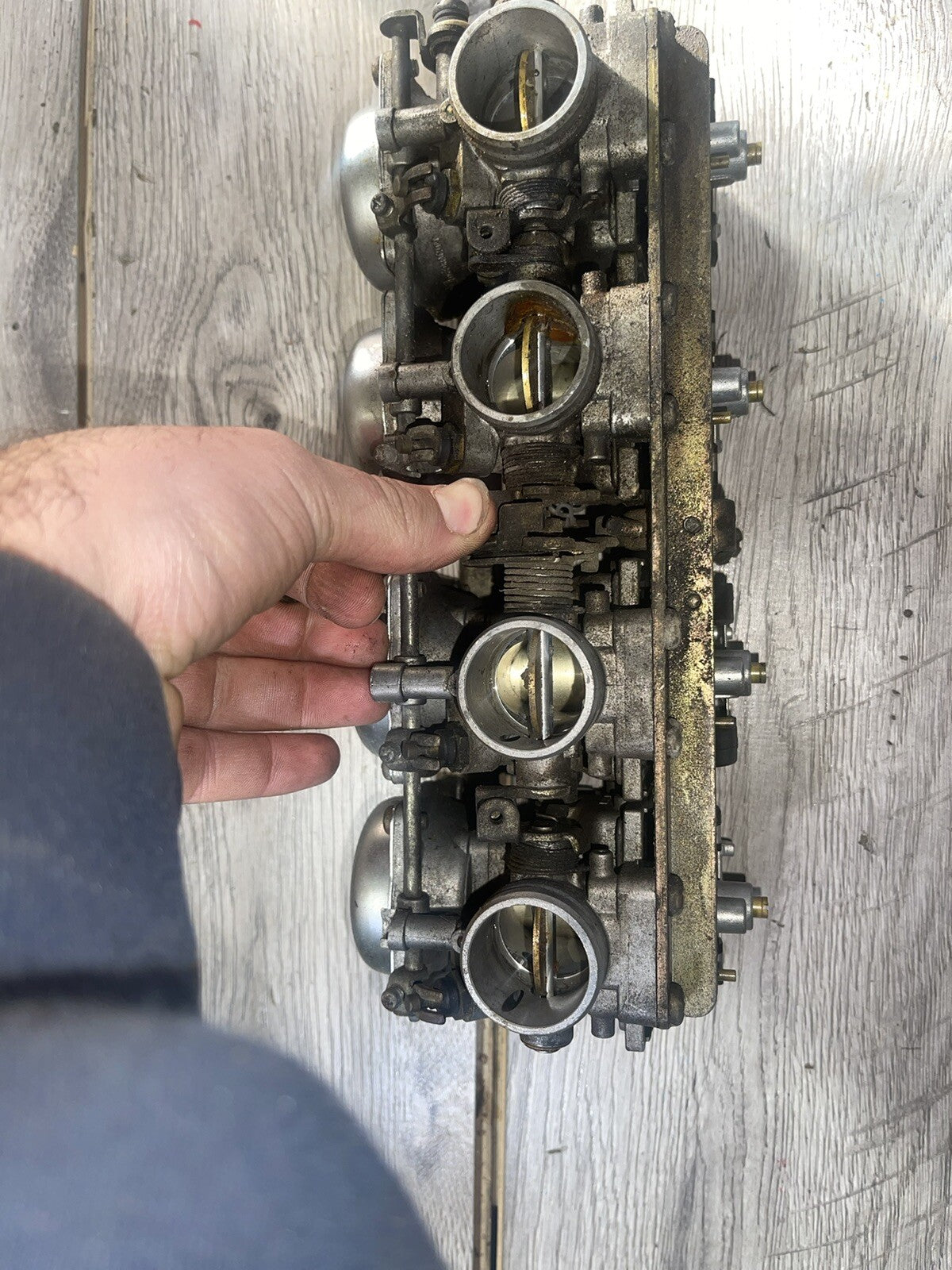 1981 YAMAHA MAXIM XJ550 XJ 550 H CARBURETOR ASSEMBLY