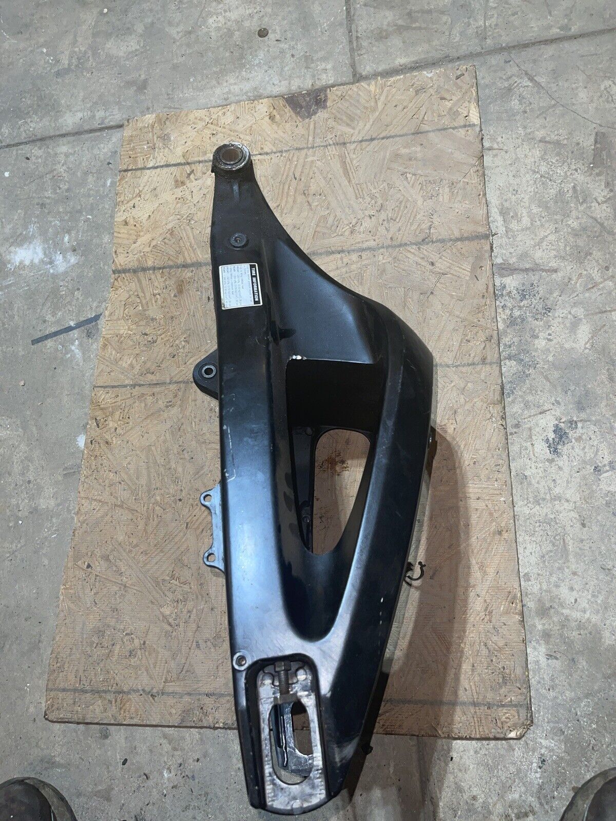 03 04 05 2003 2004 2005 YAMAHA YZF R6 REAR SWINGARM SWING ARM