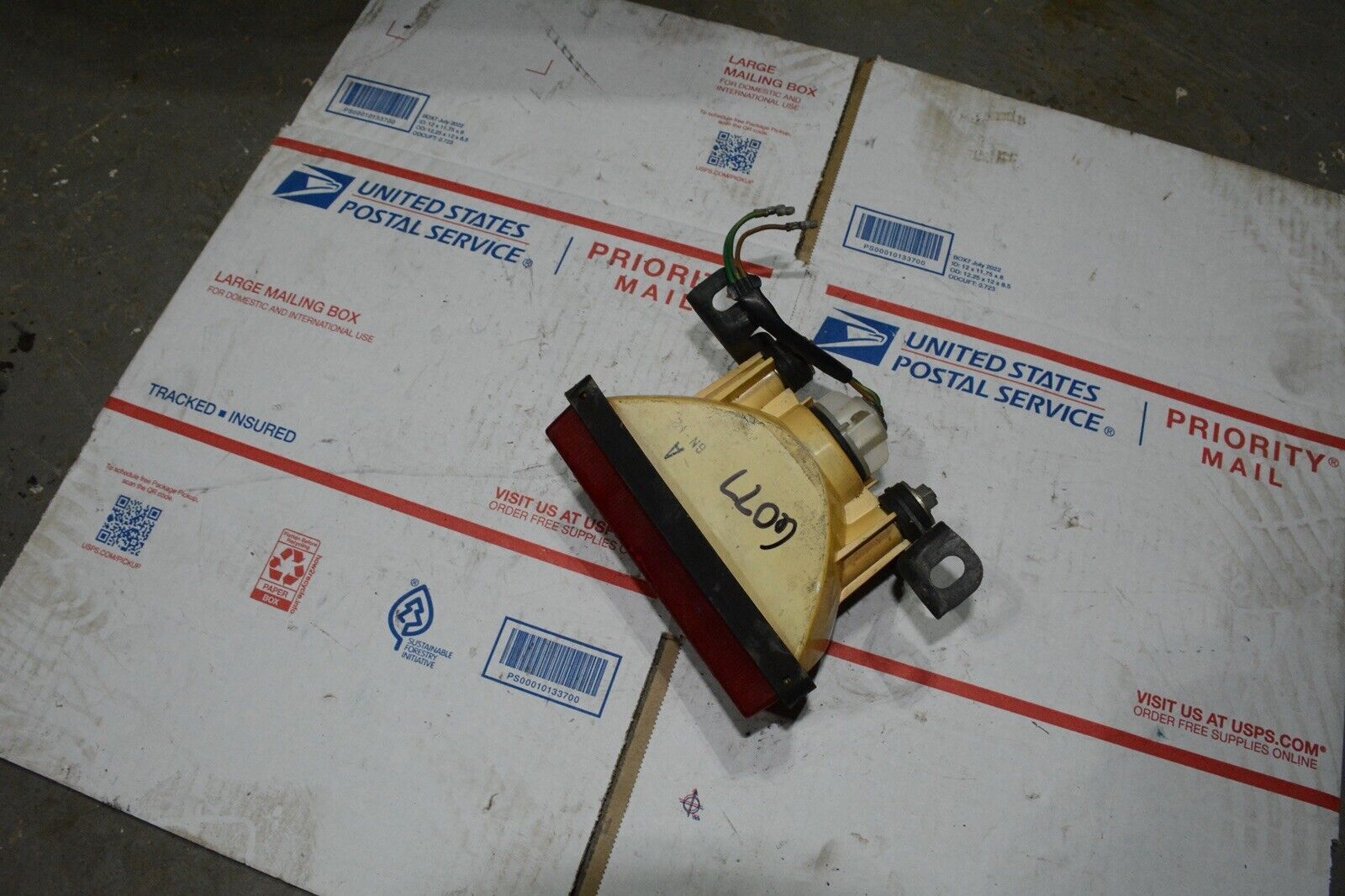 1984 83-84 Honda Shadow 500 VT500C Tail Light Taillight Rear Brake Stop Lamp