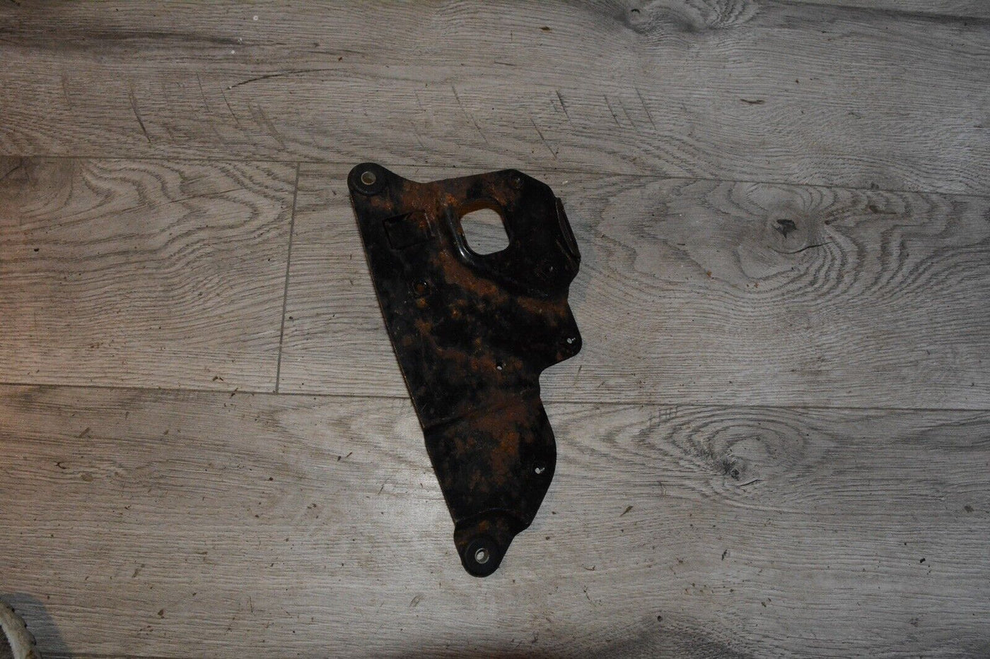 82 gs 1000 frame bracket