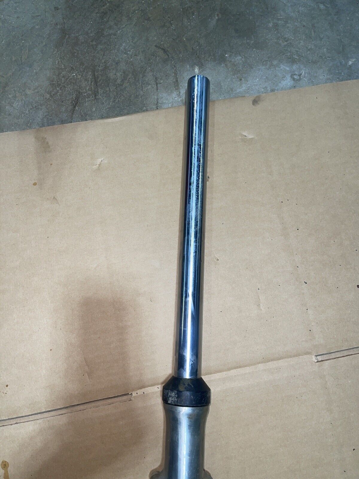1983 SUZUKI TEMPTER GR650 FRONT RIGHT FORK