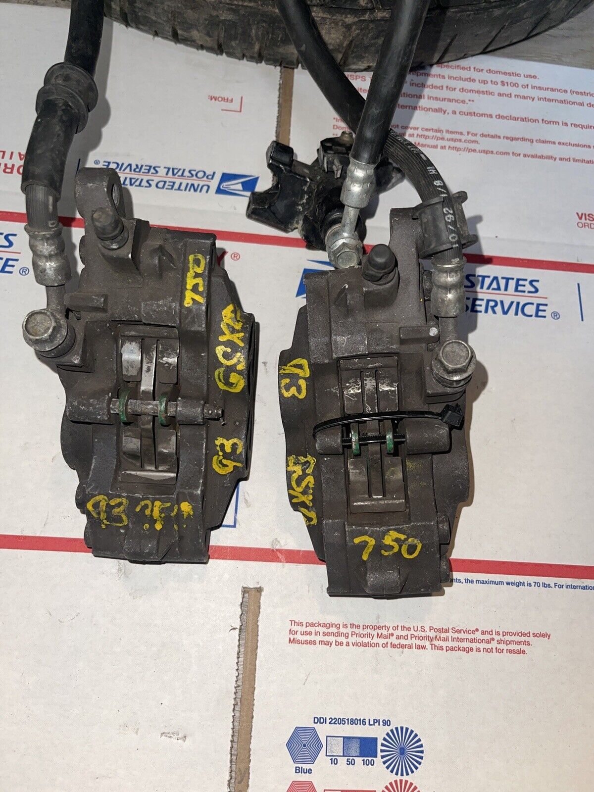 92 93 Suzuki GSXR 600 750 Front Brake Calipers Left & Right Pair