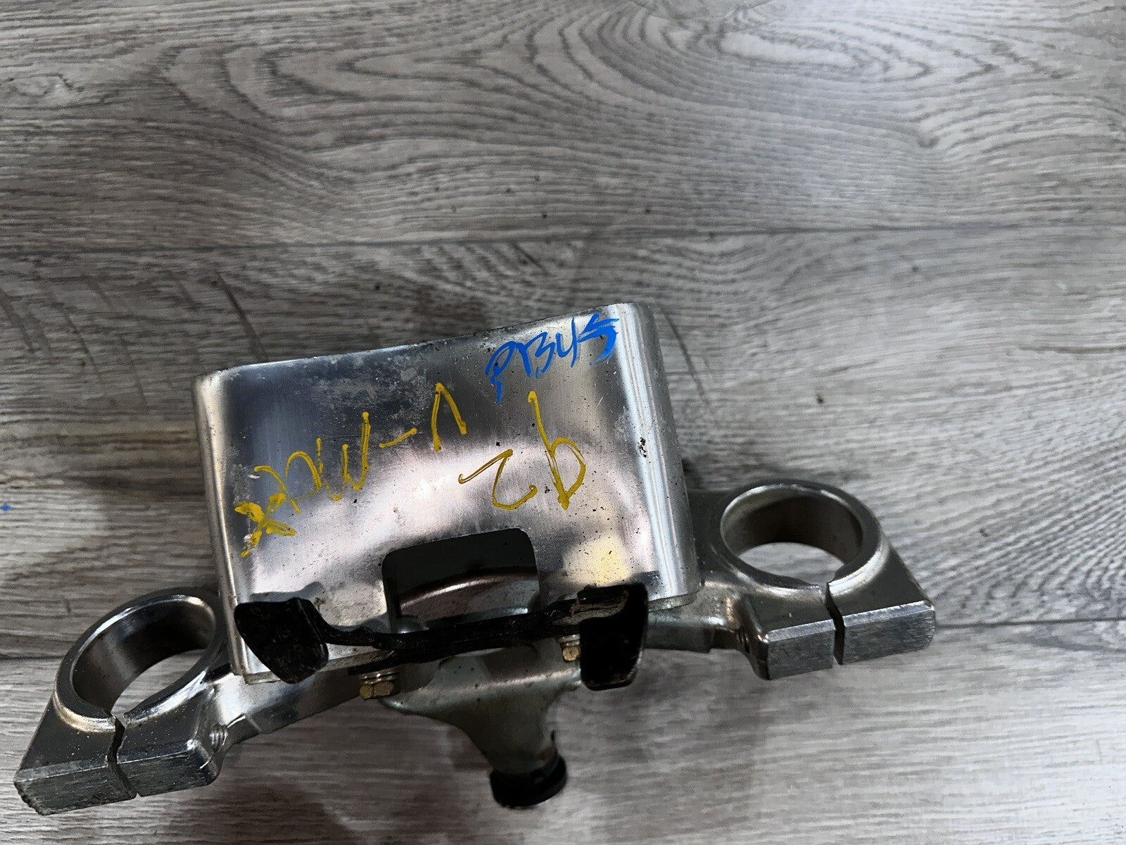85-07 Yamaha Vmax VMX1200 Top Upper Triple Tree Clamp
