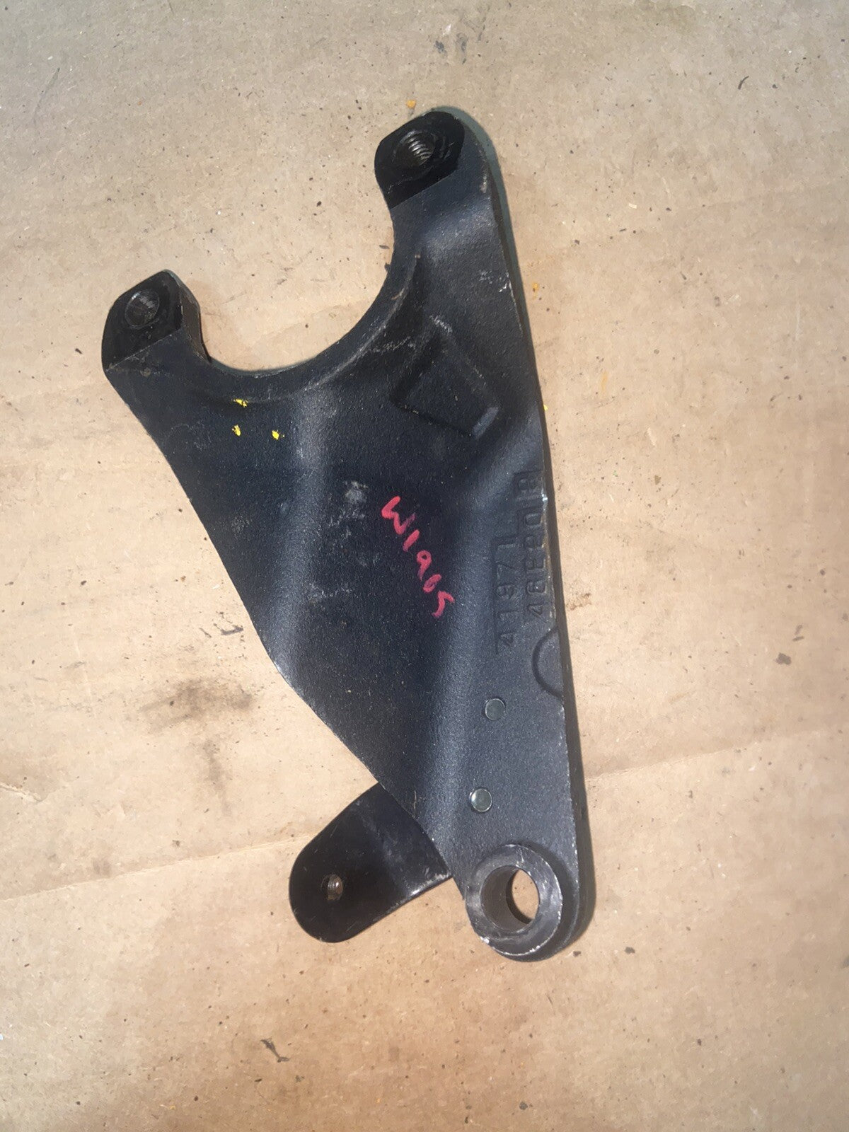 1995 Suzuki GSXR1100 Top Left Engine Motor Mount Bracket