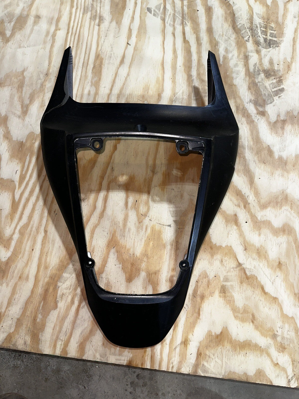 2008 08 07-08 HONDA CBR600RR REAR BACK TAIL FAIRING PLASTIC COWL