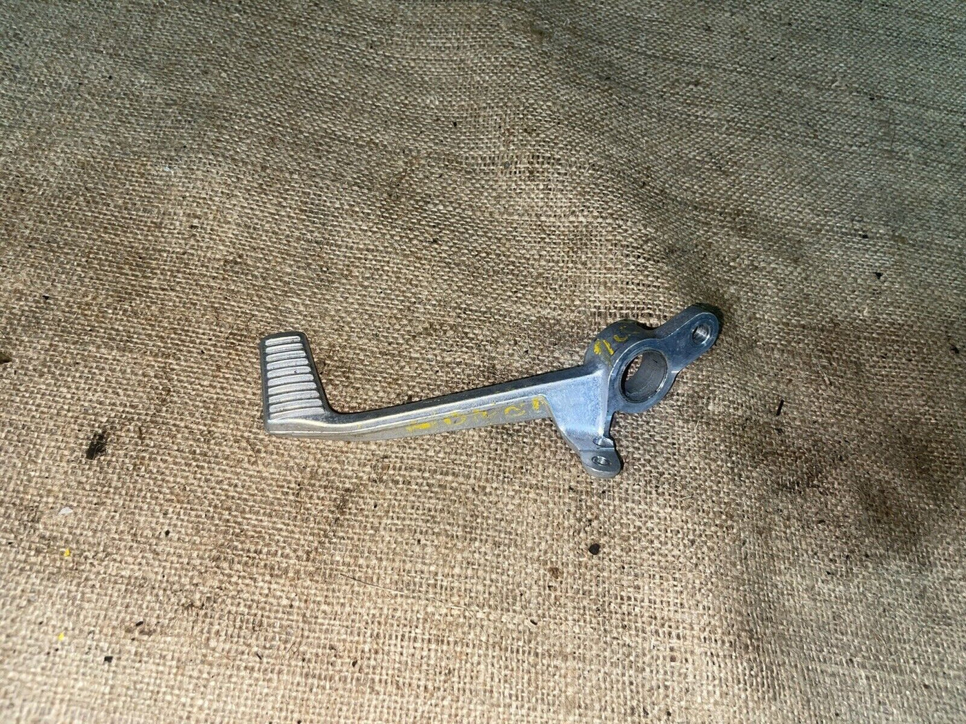 99 00 01 02 1999 2000 2001 2002 YAMAHA R6 REAR BRAKE PEDAL OEM