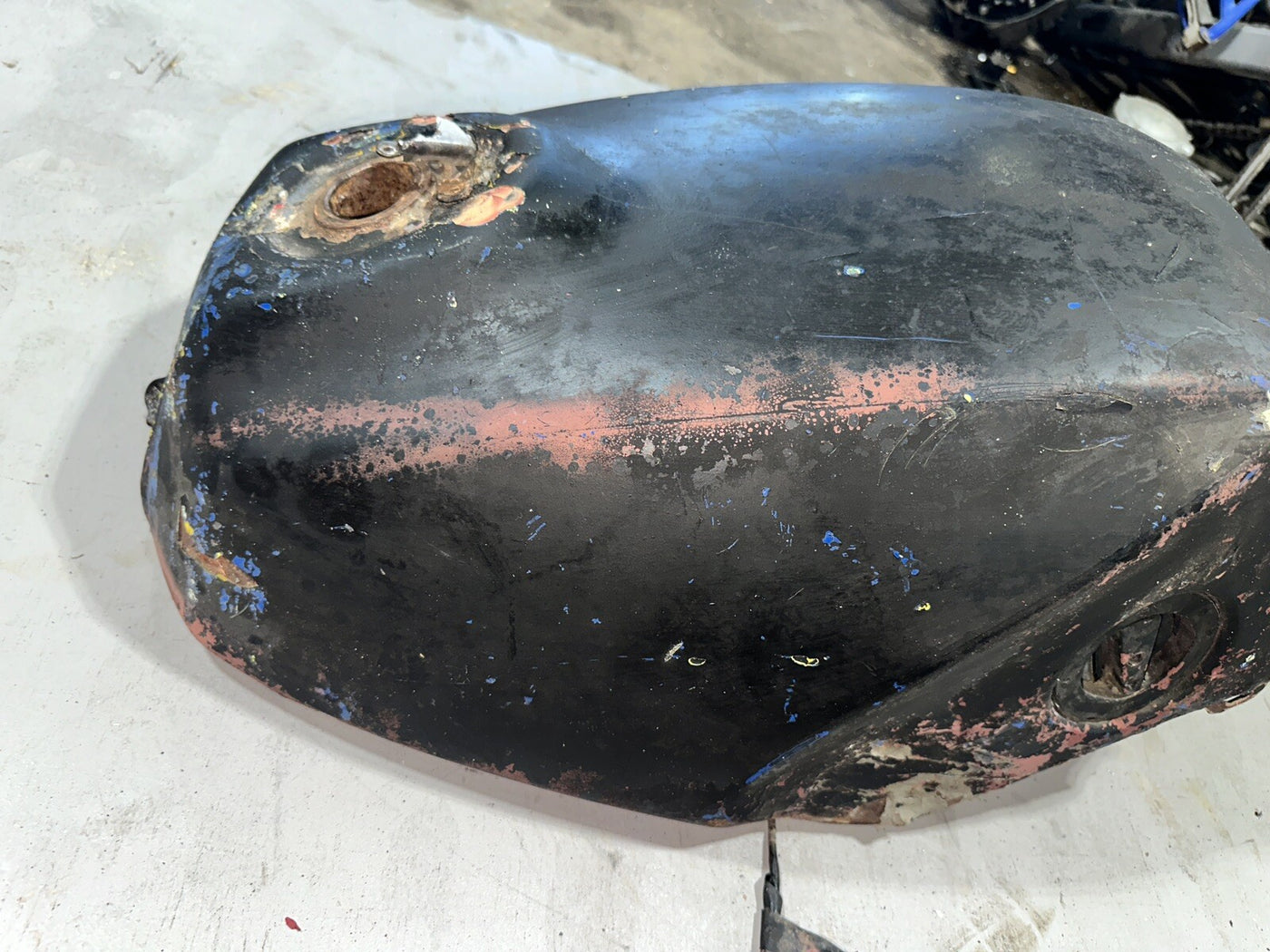 84 HONDA INTERCEPTOR 750 VF750F GAS TANK FUEL PETROL RESERVOIR Lots Of Filler